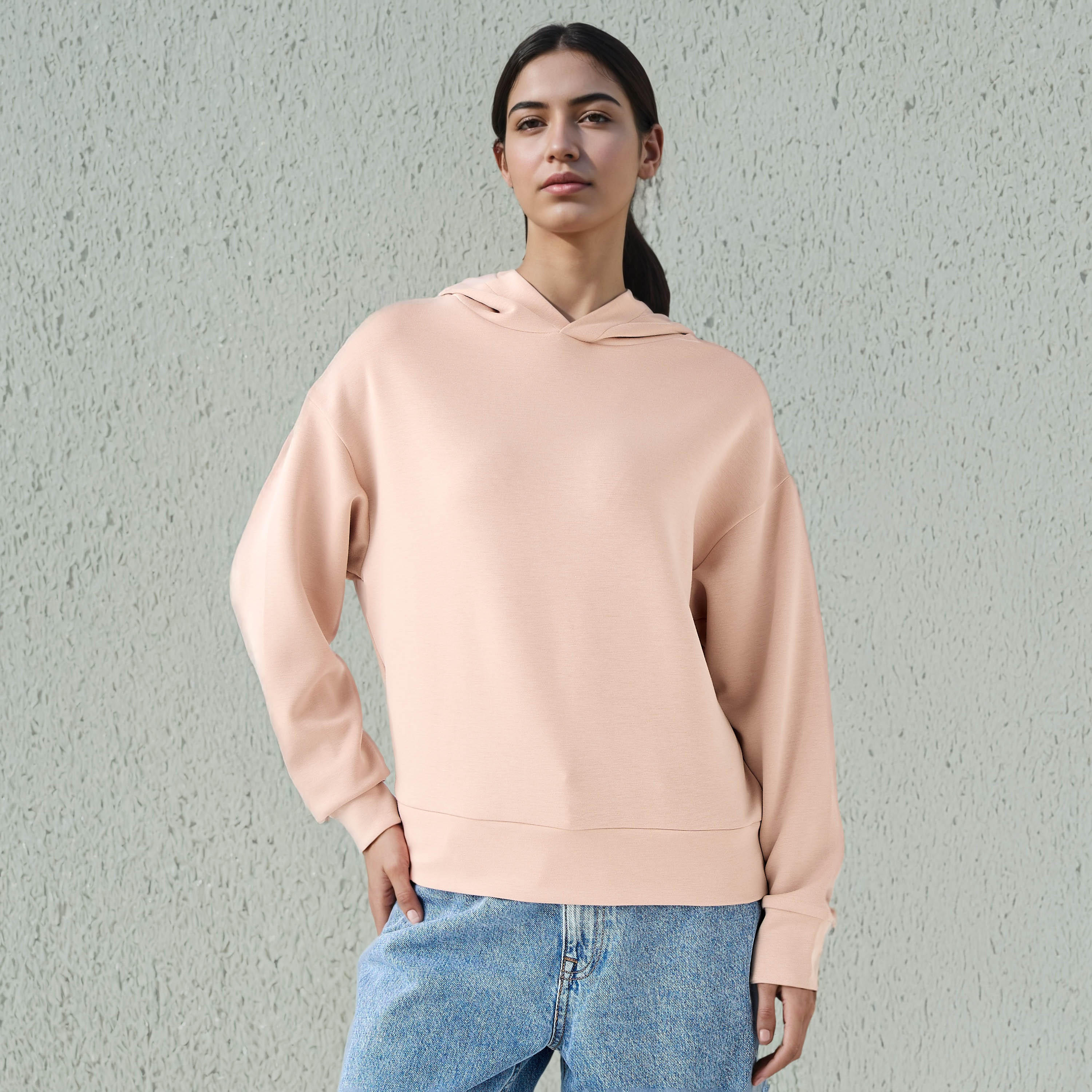 هودي ناعم الملمس بحافة واسعة-women-winterwear-hoodiesandsweatshirts-hoodies-image-1