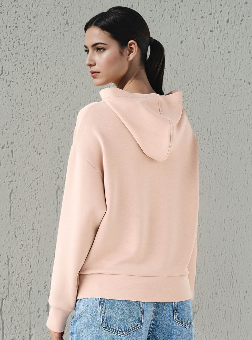 هودي ناعم الملمس بحافة واسعة-women-winterwear-hoodiesandsweatshirts-hoodies-image-3