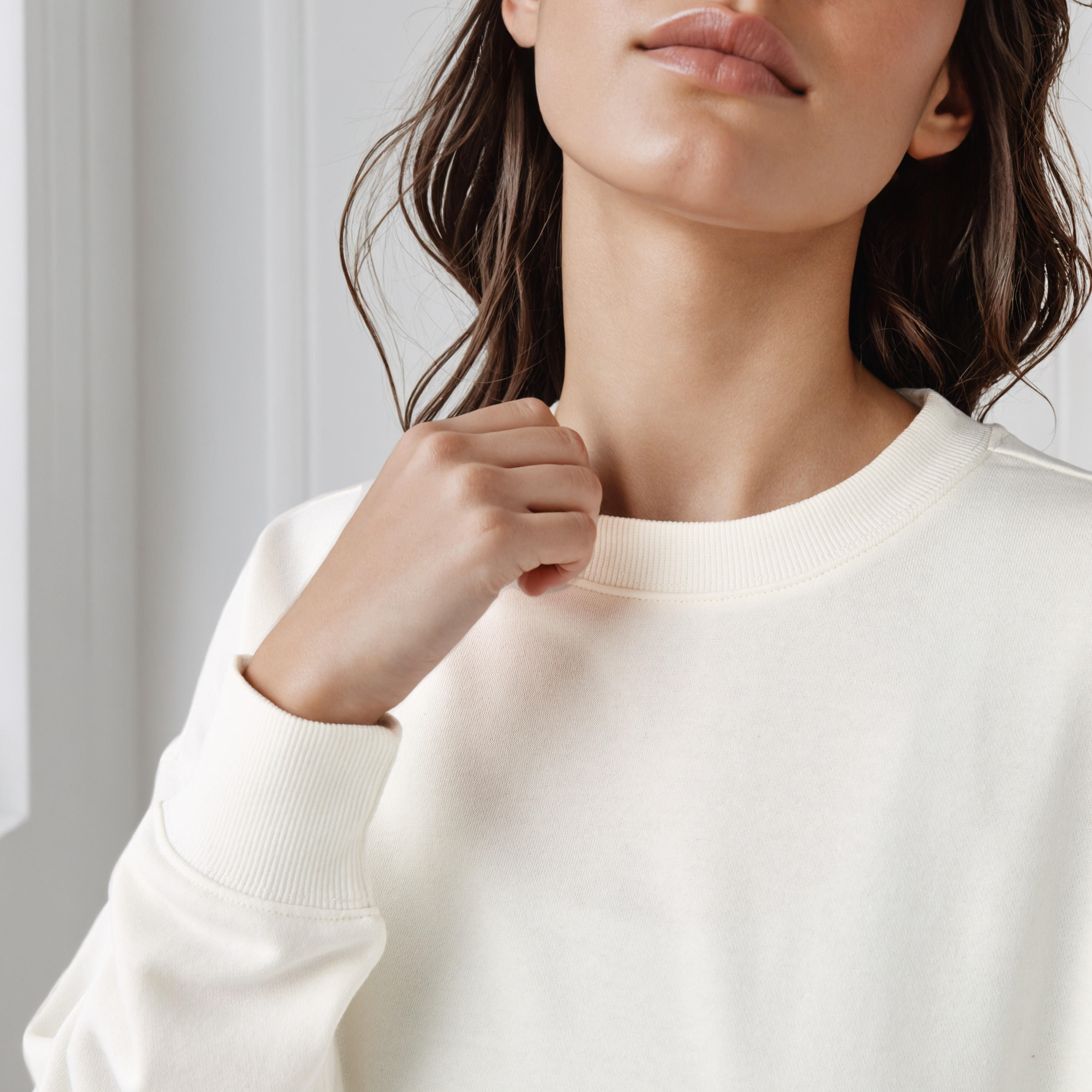 سويت شيرت بقصة مريحة-women-winterwear-hoodiesandsweatshirts-sweatshirts-image-4