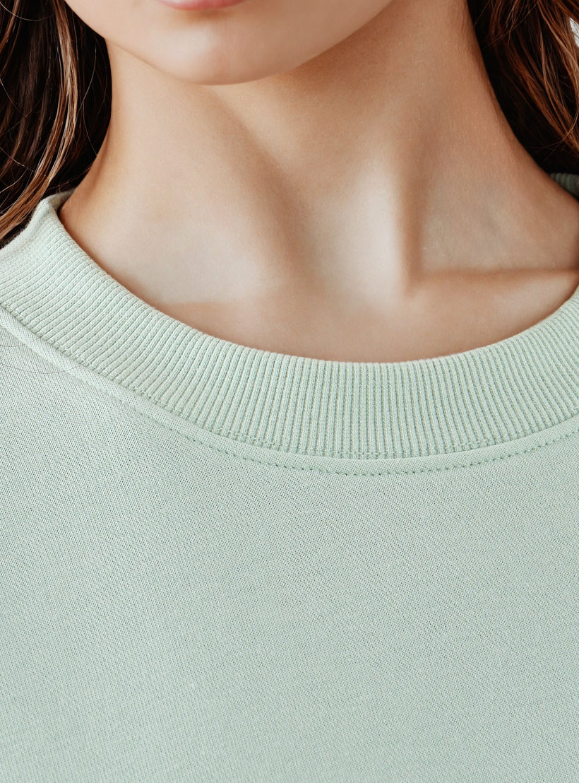 Relaxed Fit Sweatshirt-women-winterwear-hoodiesandsweatshirts-sweatshirts-image-5