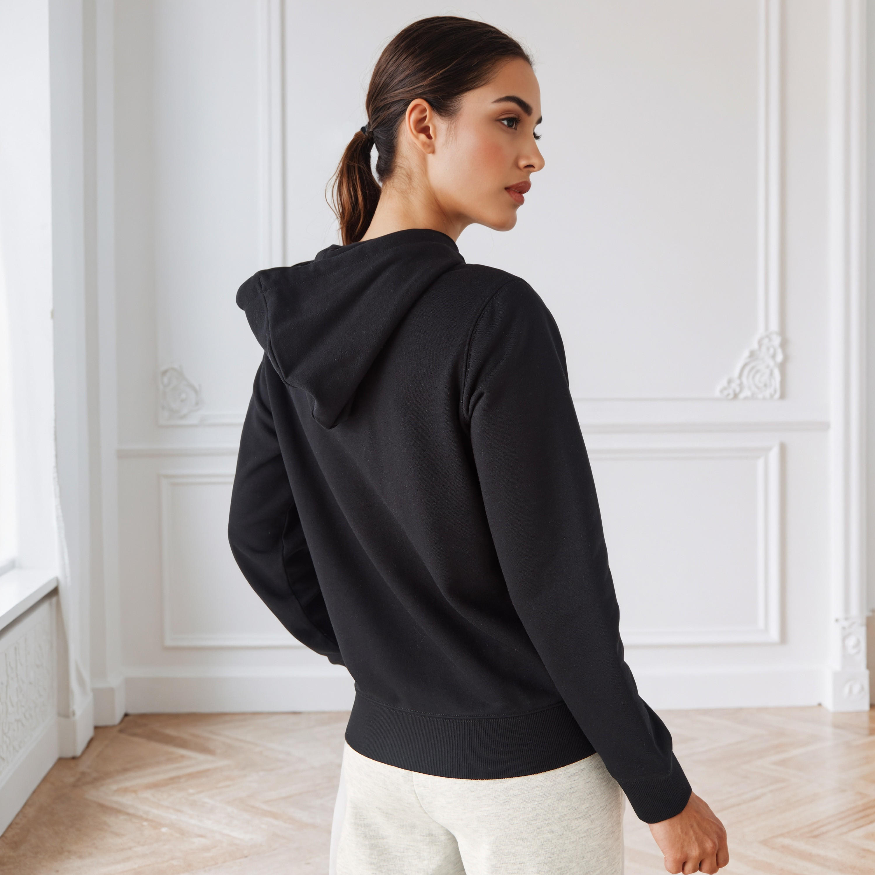 Hoodie with Kangaroo Pockets-women-winterwear-hoodiesandsweatshirts-hoodies-image-4