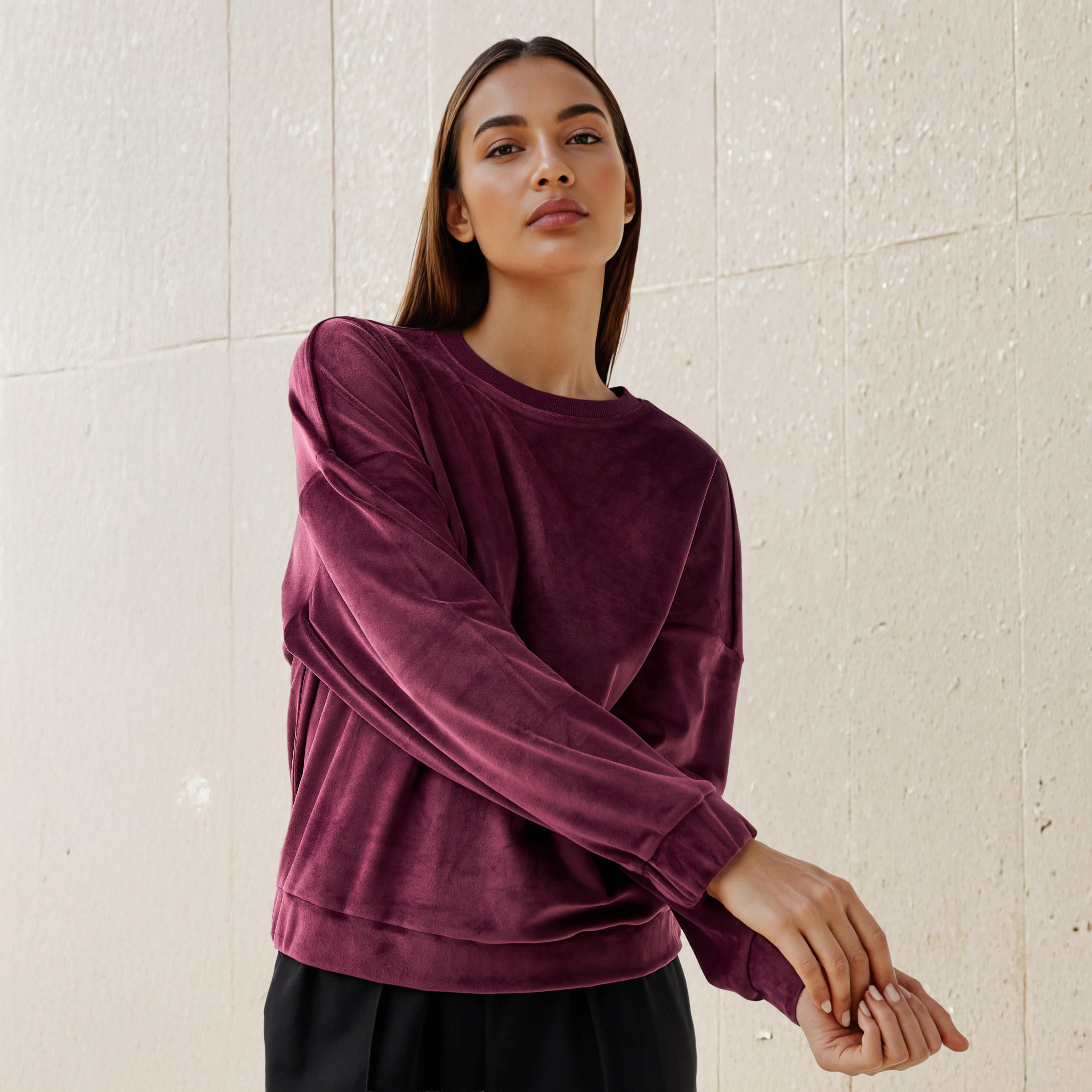 Regular Fit Velour Sweatshirt-women-winterwear-hoodiesandsweatshirts-sweatshirts-image-1