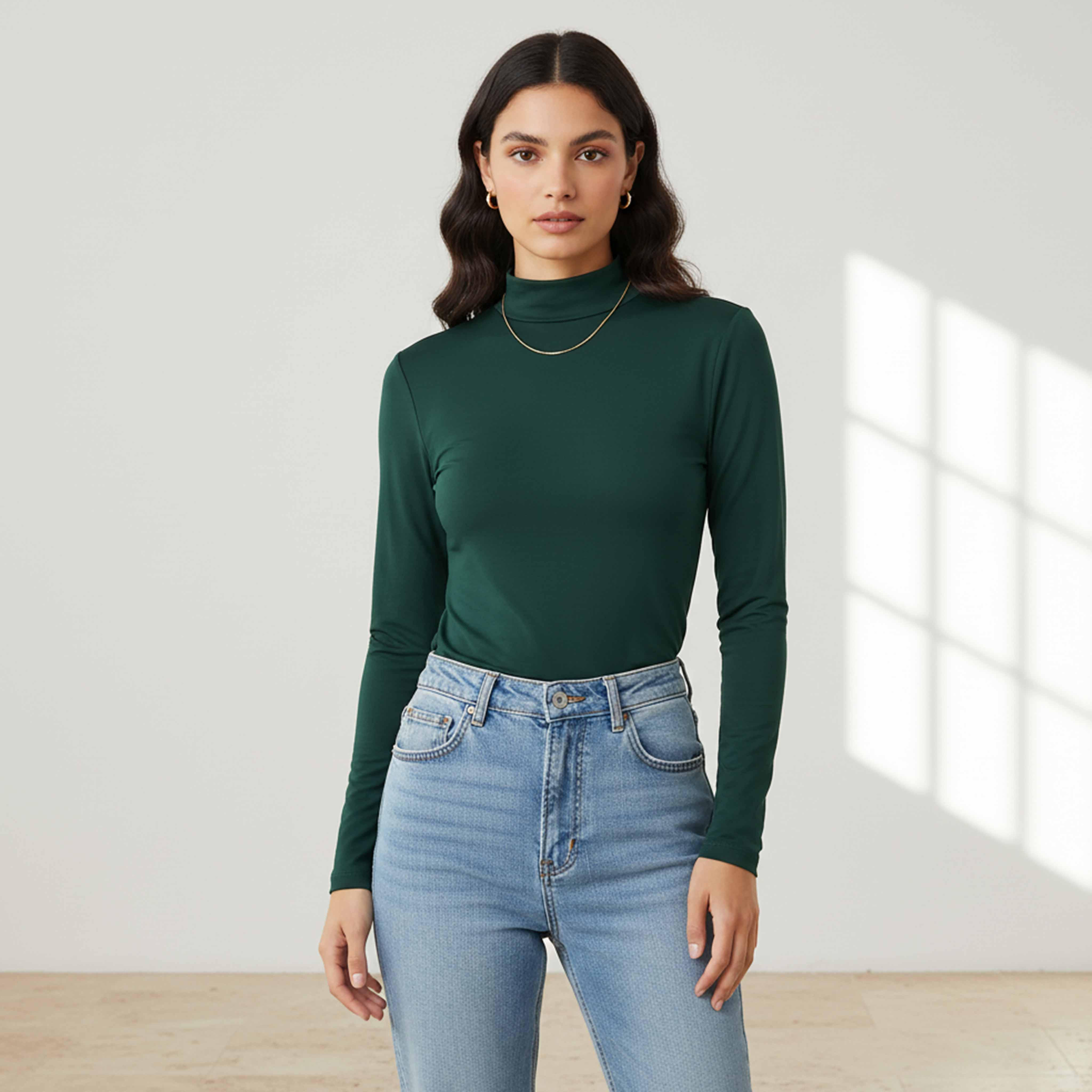 تيشيرت بقصة عادية وياقة عالية-women-clothing-tshirts-image-5