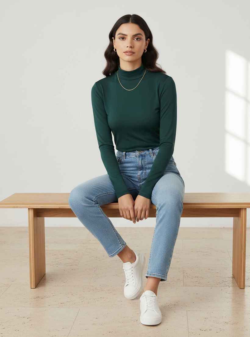 تيشيرت بقصة عادية وياقة عالية-women-clothing-tshirts-image-1