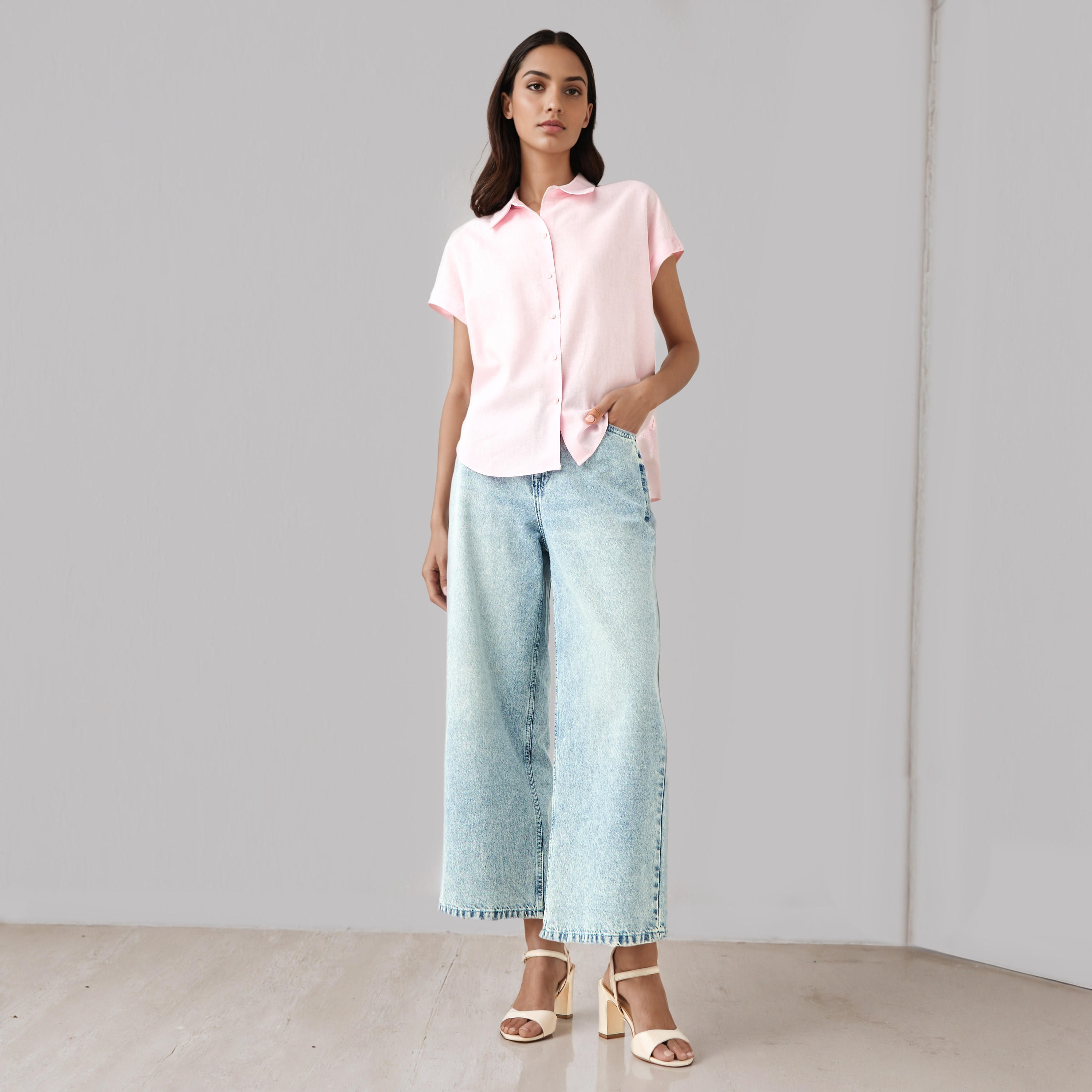 قميص من مزيج الكتان بقصّة عادية-women-clothing-shirtsandblouses-blouses-image-2