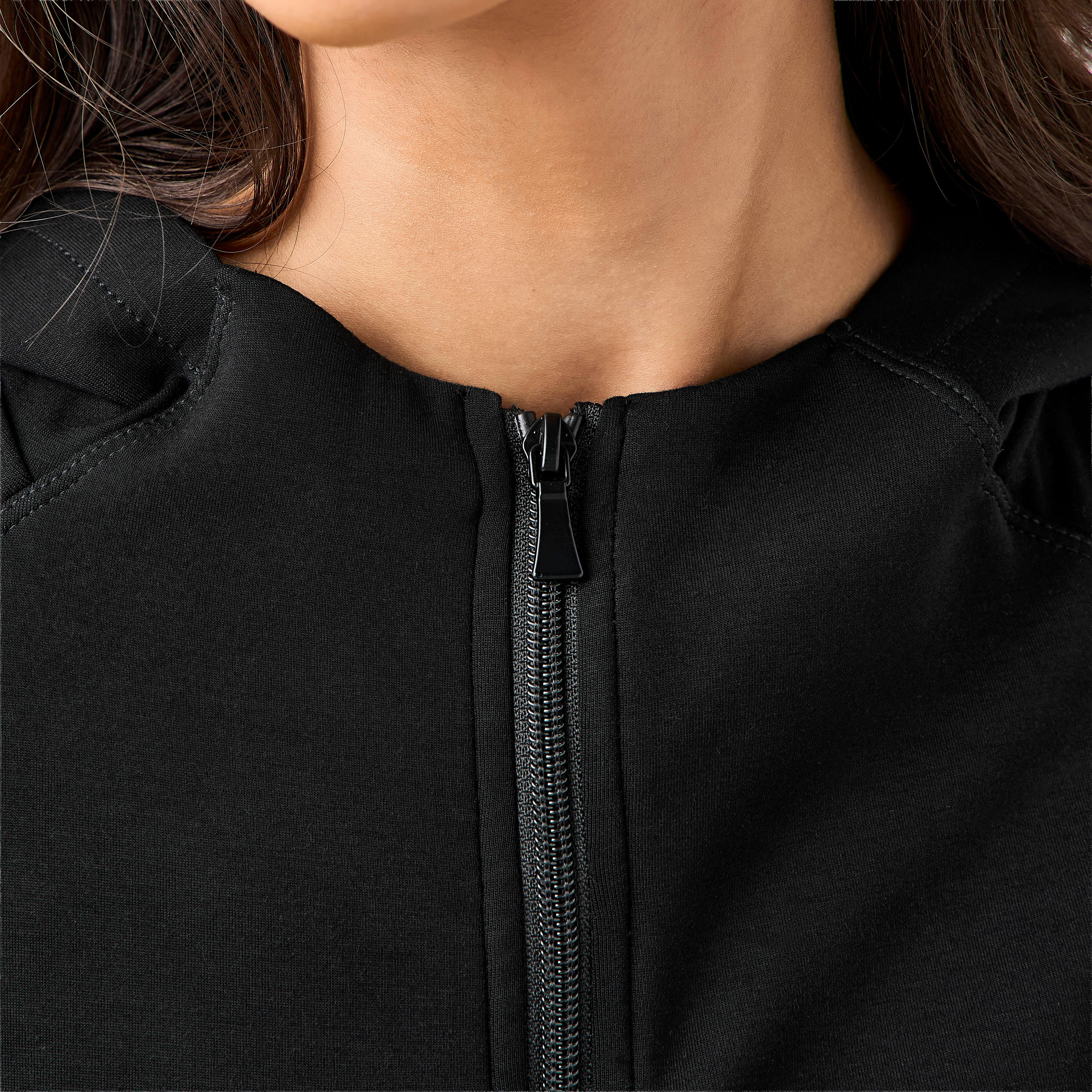 هودي بتفاصيل مغايرة-women-winterwear-hoodiesandsweatshirts-hoodies-image-4