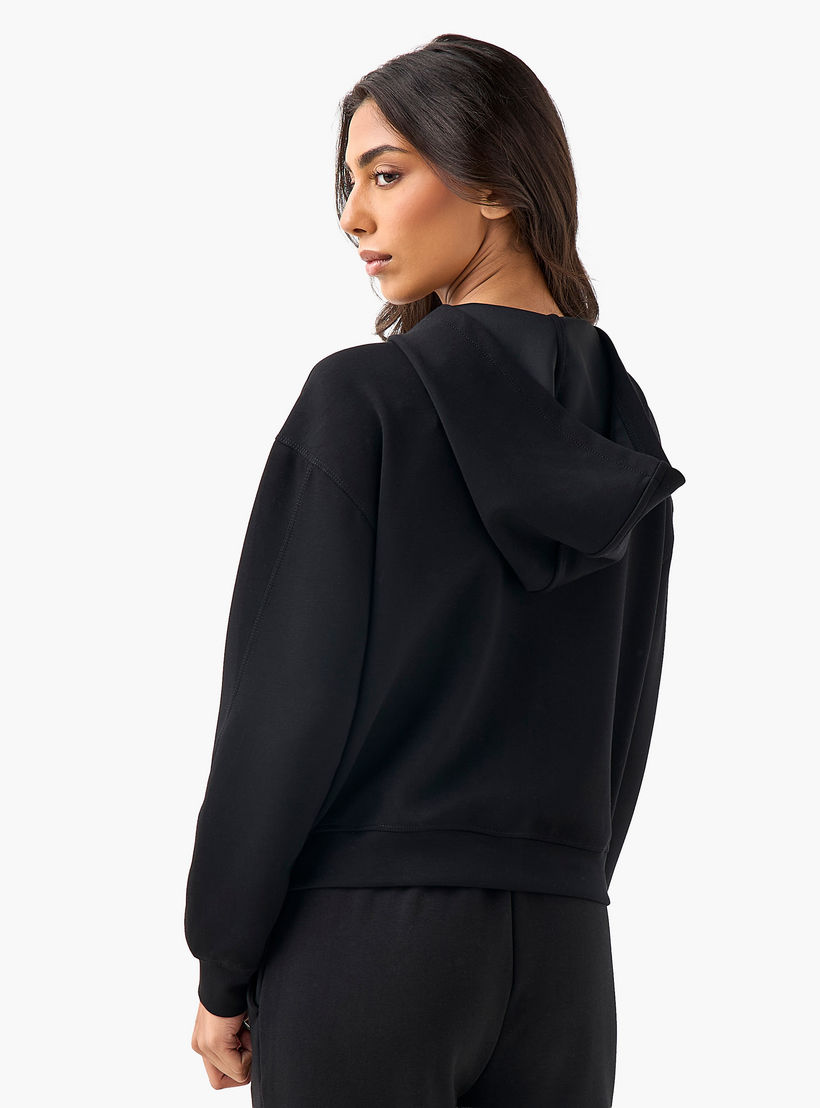 هودي بتفاصيل مغايرة-women-winterwear-hoodiesandsweatshirts-hoodies-image-4