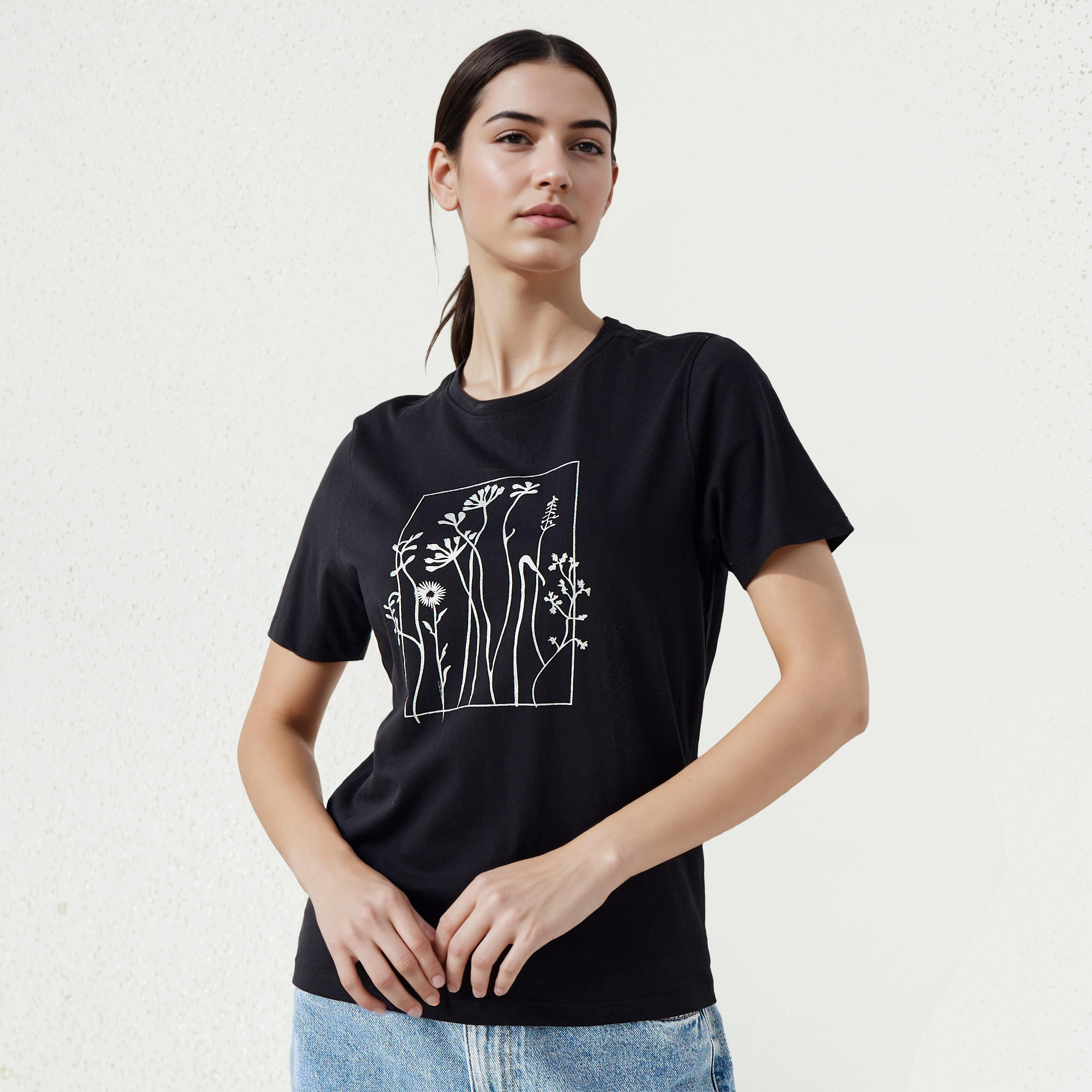 T-shirt with Floral Print Cotton-women-clothing-tshirts-image-1