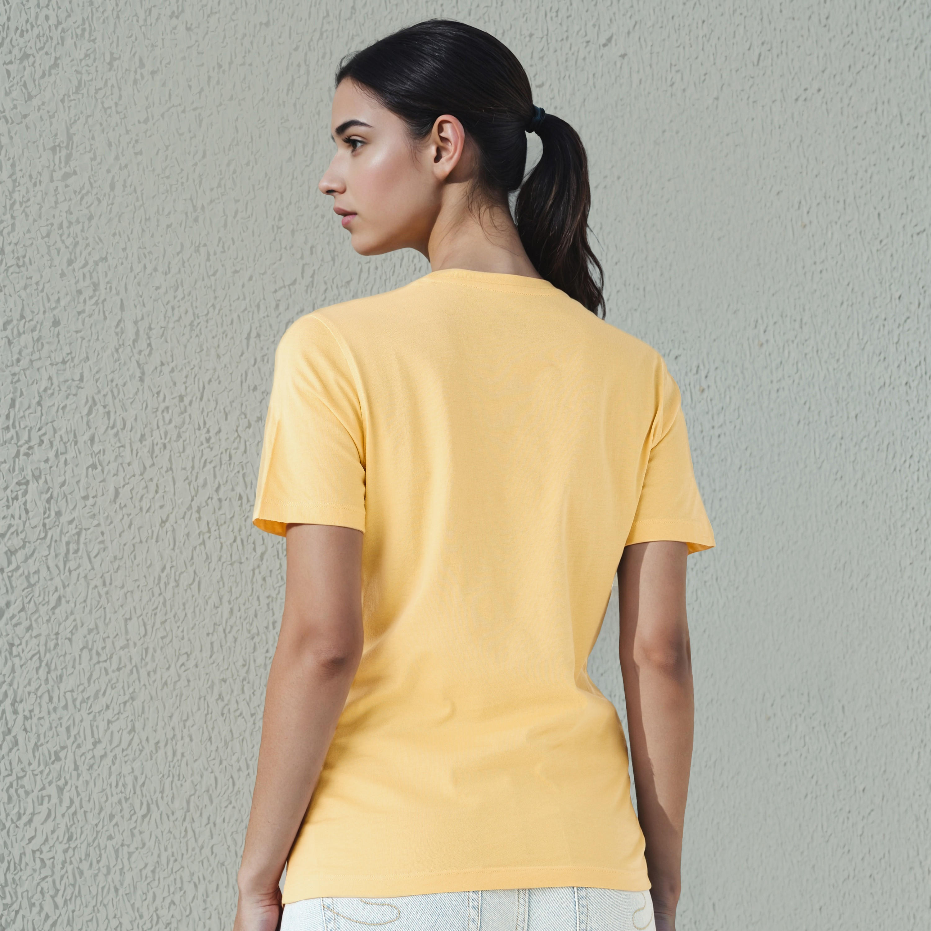 تيشيرت قطن بقصة عادية مع طبعات جرافيك-women-clothing-tshirts-image-3