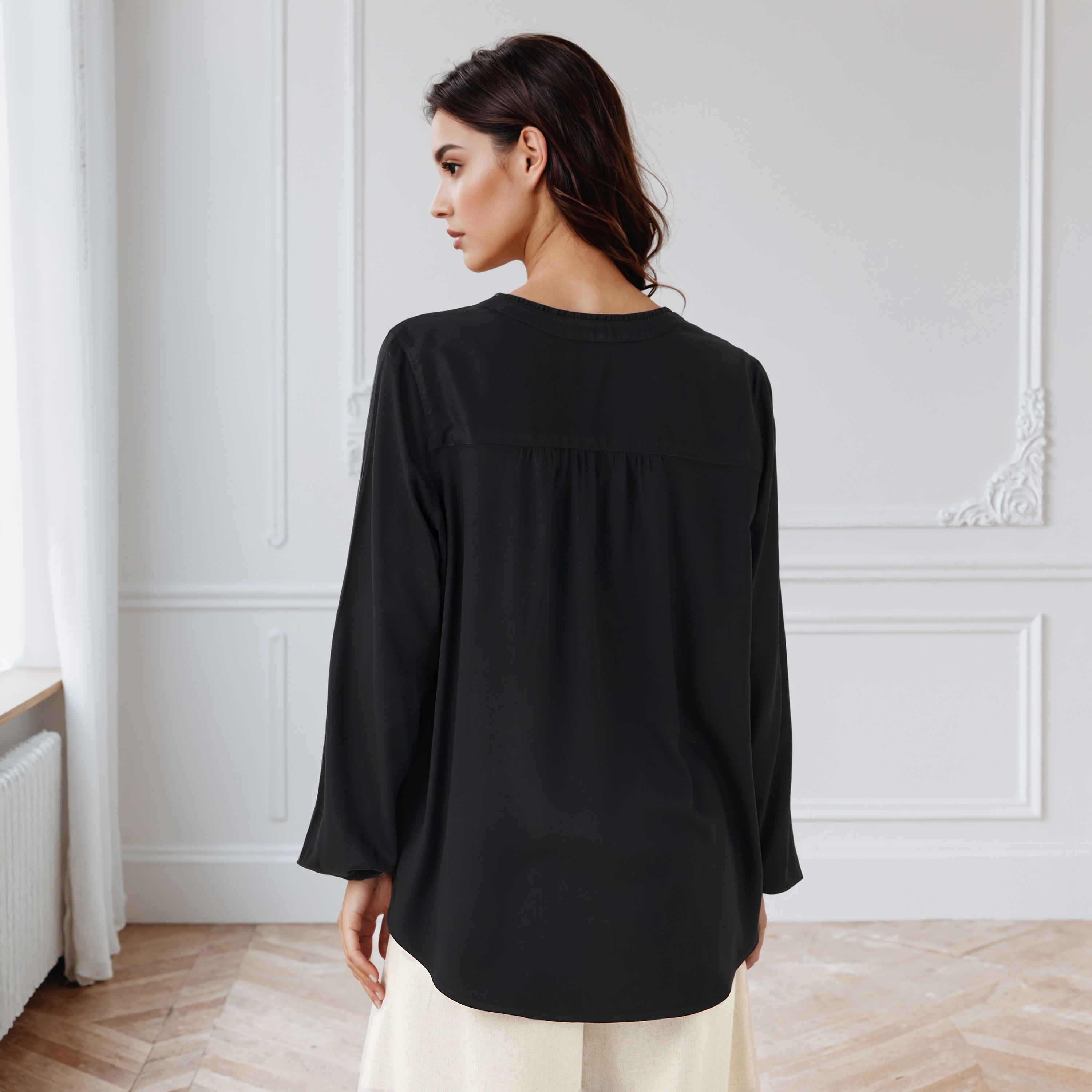 بلوزة فيسكوز بقصة عادية وياقة حرف V-women-clothing-shirtsandblouses-blouses-image-3