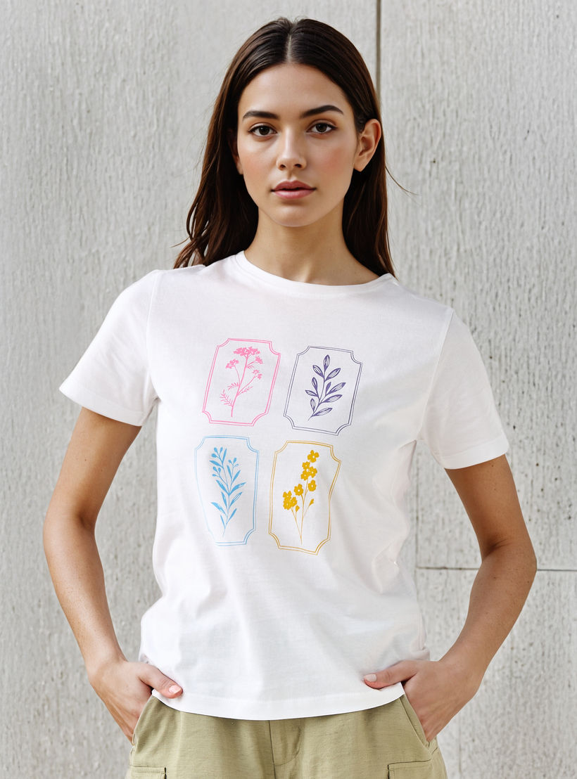 Sketch Art Print T-shirt with Crew Neck-women-clothing-tshirts-image-4