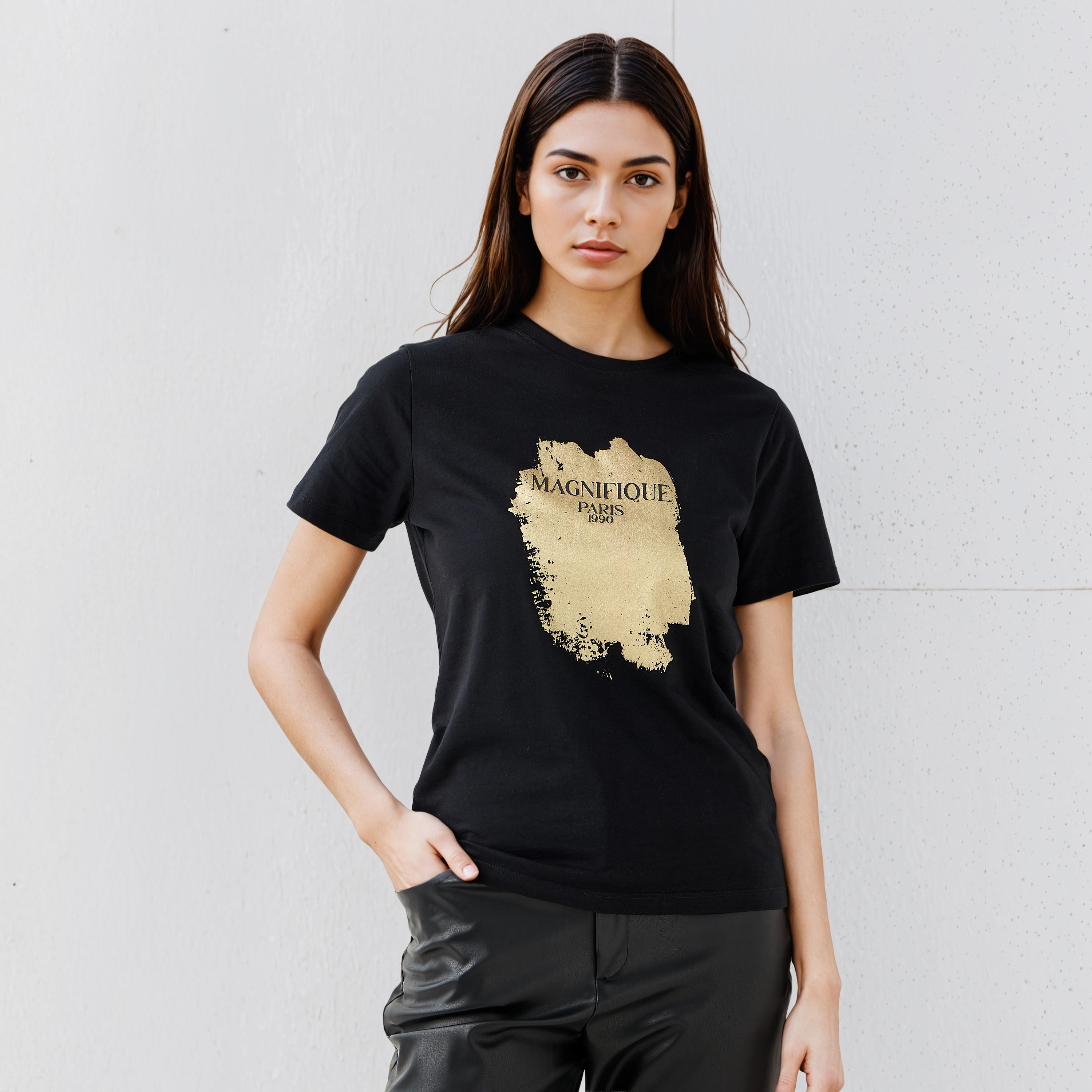 تيشيرت بياقة ضيقة وطبعات-women-clothing-tshirts-image-5