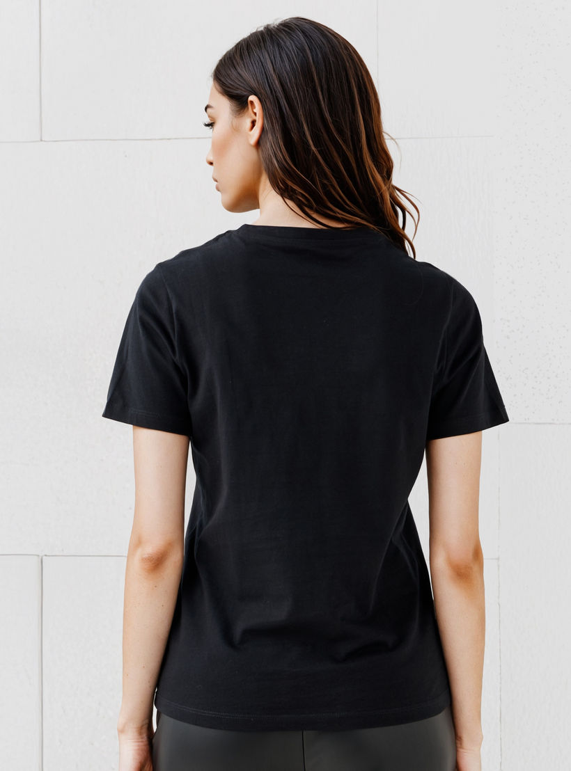 تيشيرت بياقة ضيقة وطبعات-women-clothing-tshirts-image-3