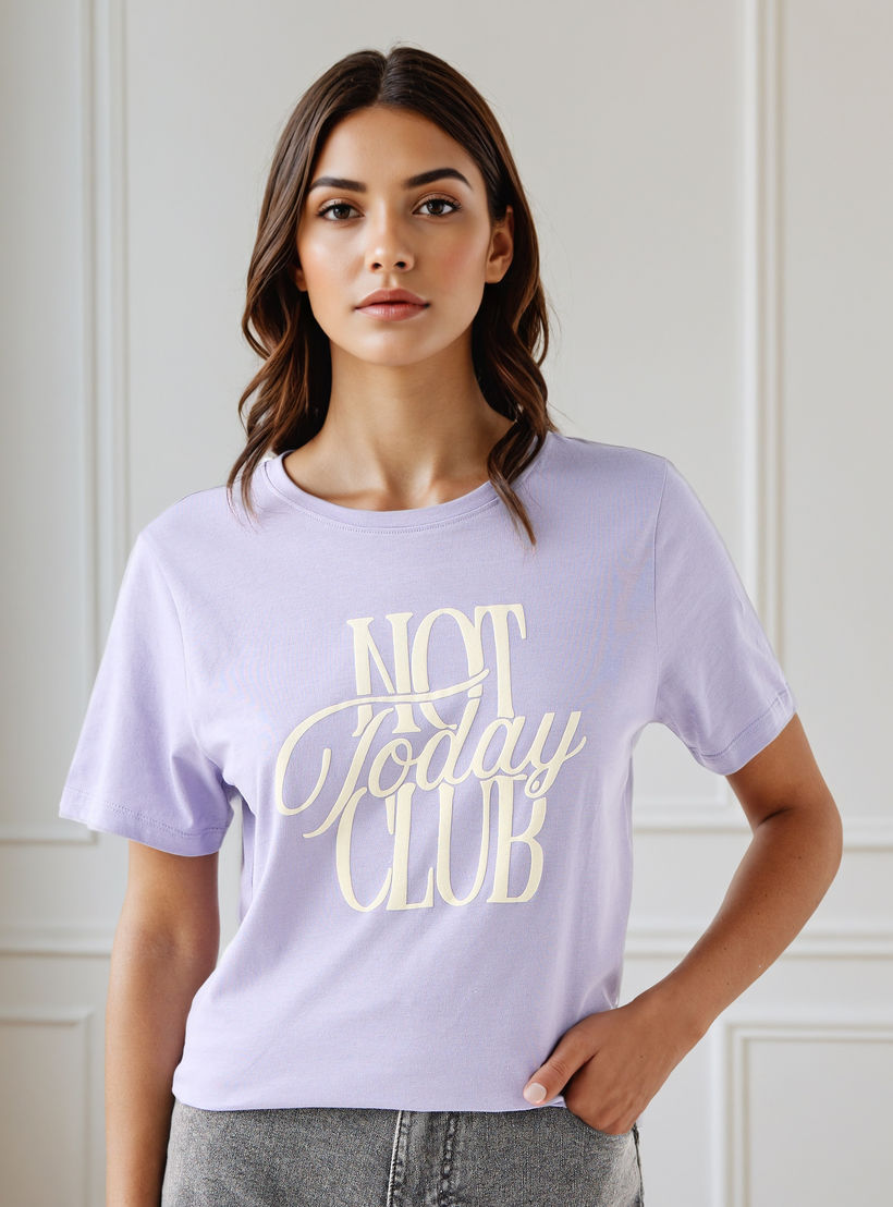 تيشيرت بياقة مستديرة وطبعات شعار-women-clothing-tshirts-image-1