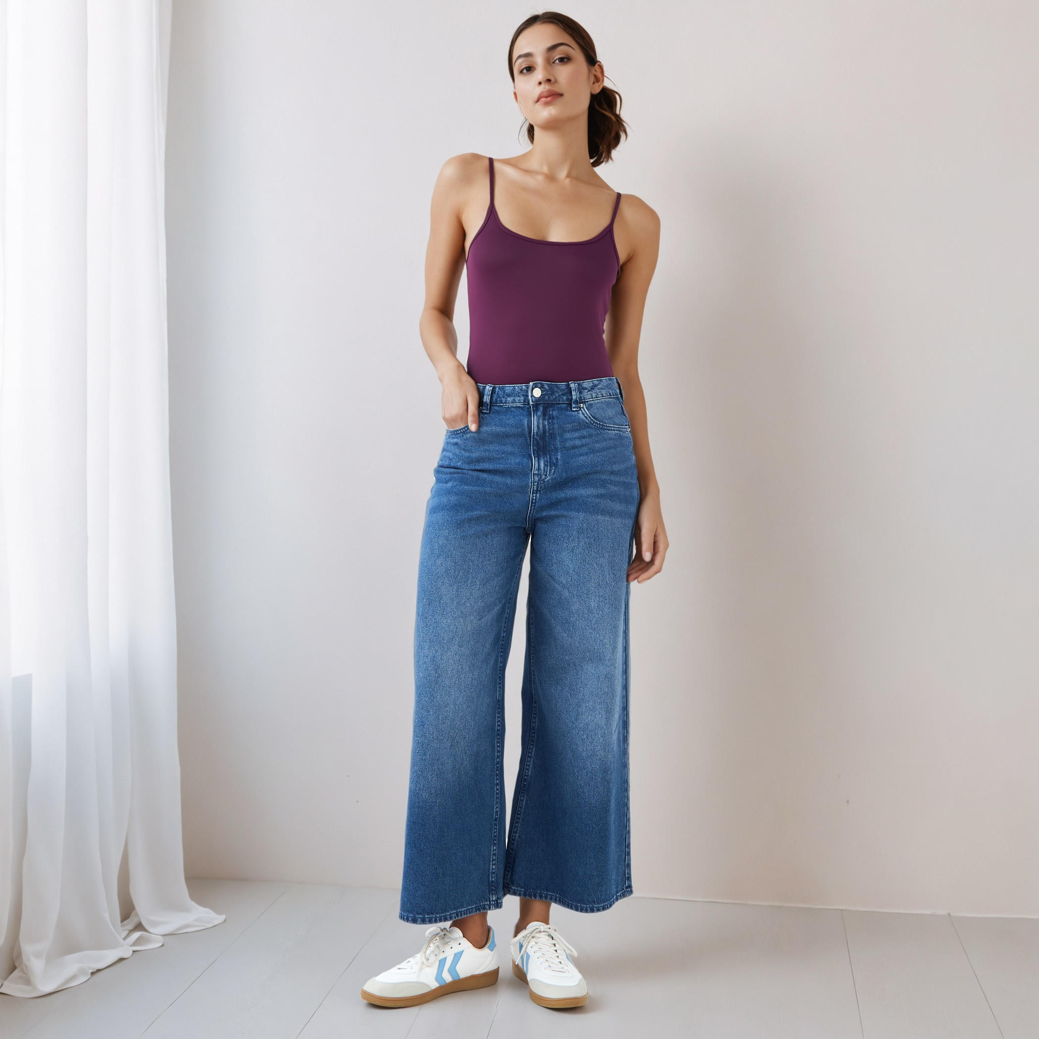 بلوزة كامي بحمالات رفيعة-women-clothing-tshirts-image-2