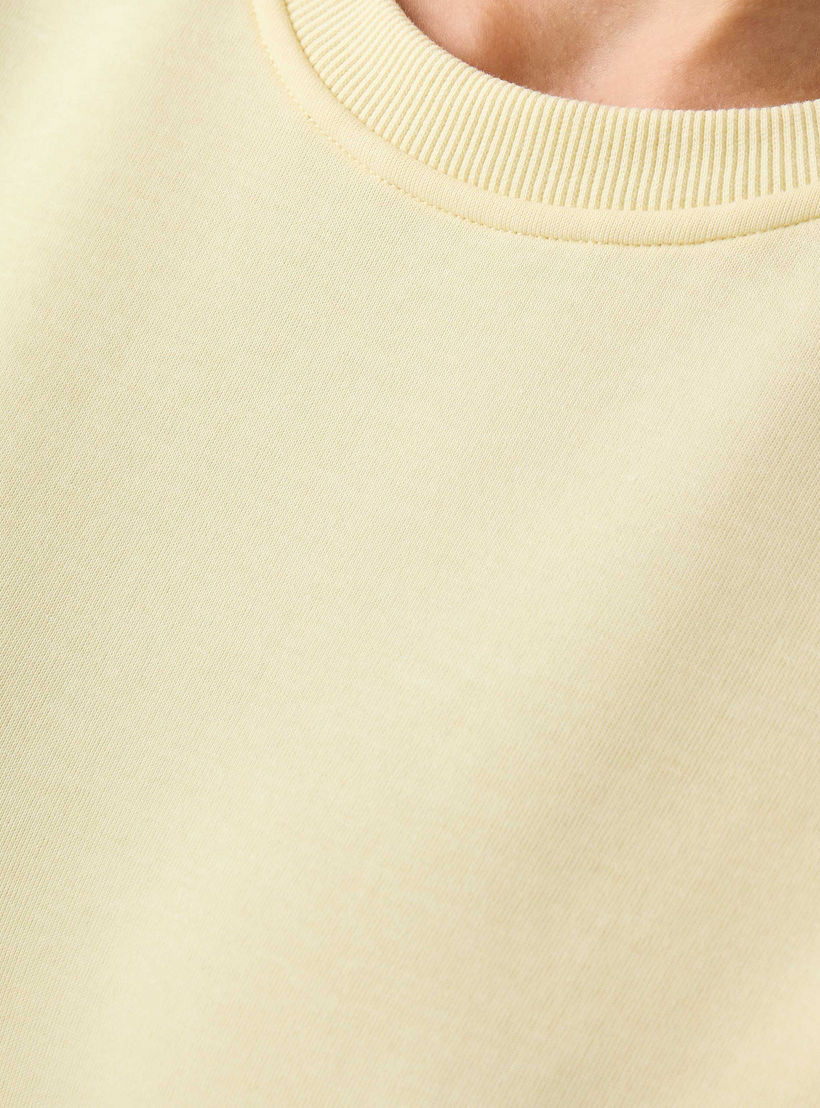 سويت شيرت بقصّة مريحة-women-winterwear-hoodiesandsweatshirts-sweatshirts-image-5