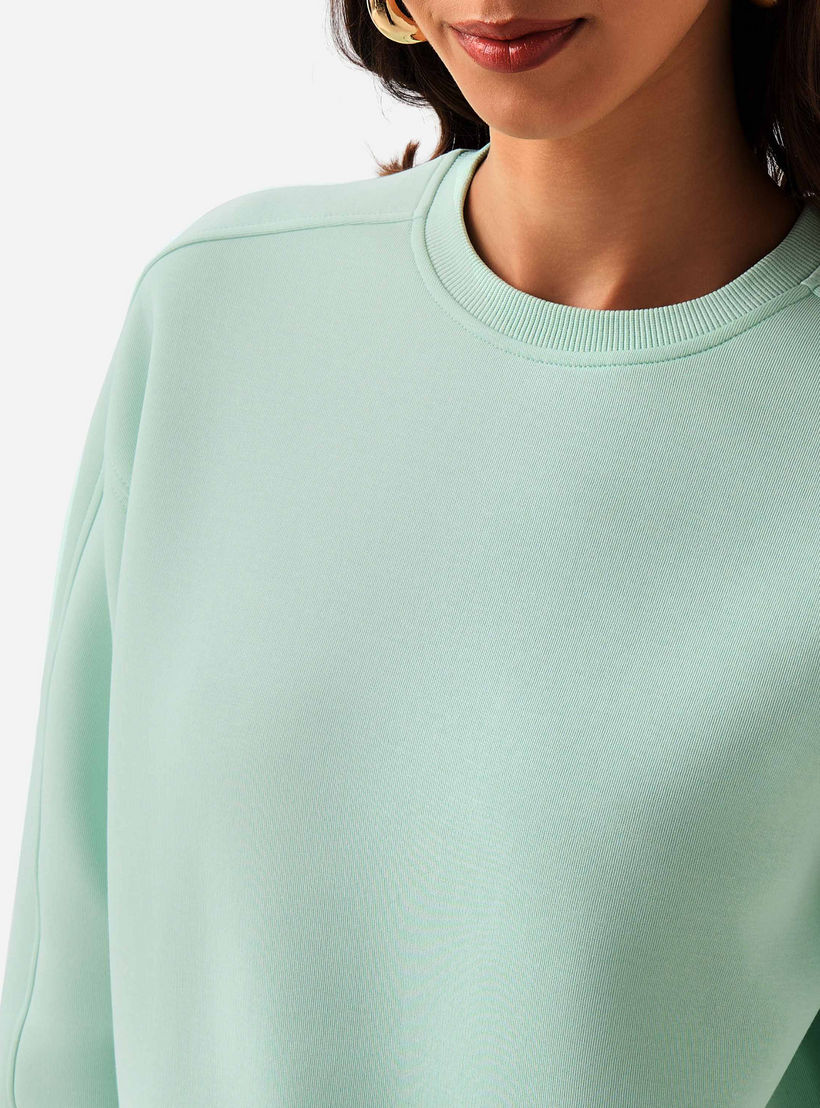 سويت شيرت بقصّة مريحة-women-winterwear-hoodiesandsweatshirts-sweatshirts-image-4