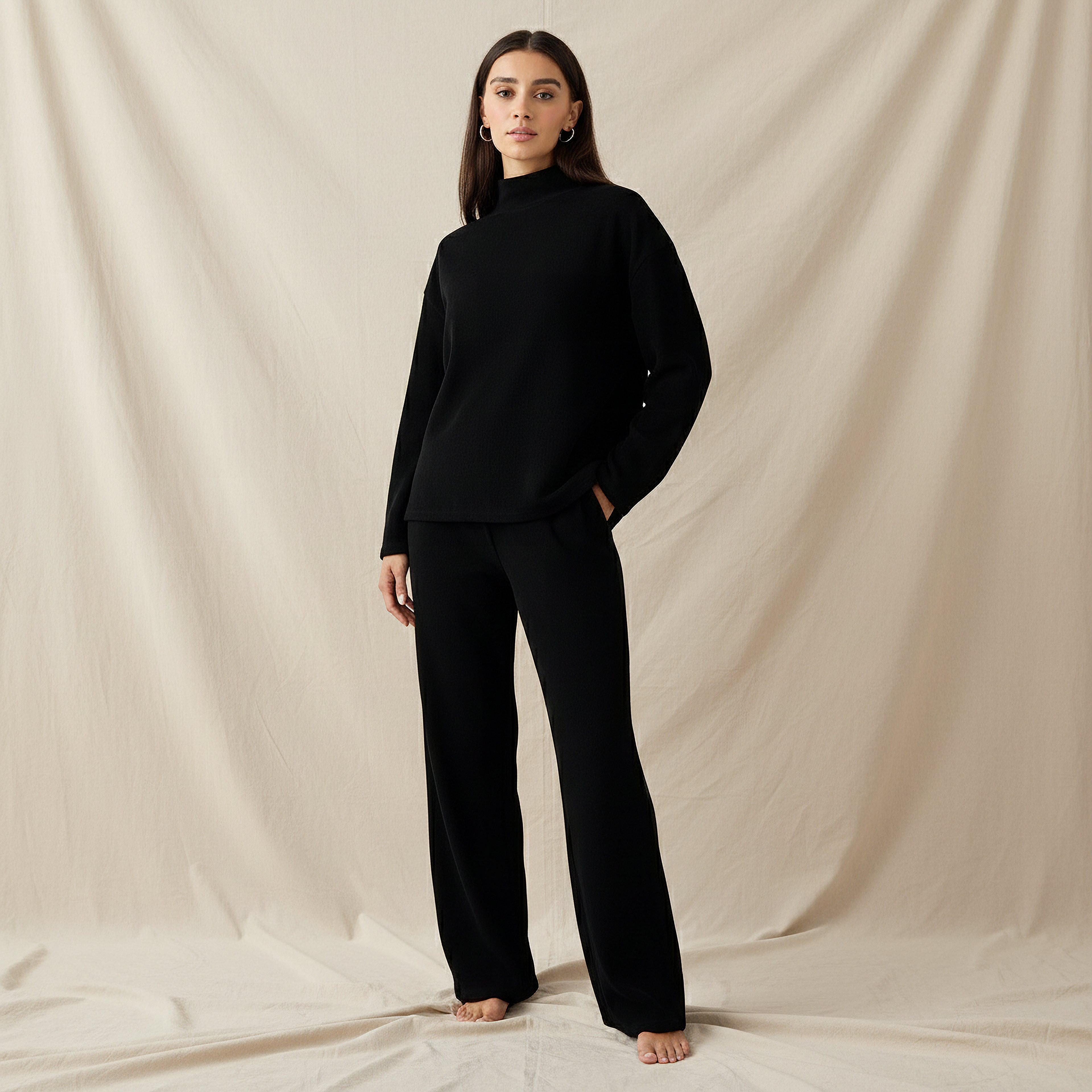 بلوزة بقصة عادية وياقة عالية-women-clothing-coordsets-image-5