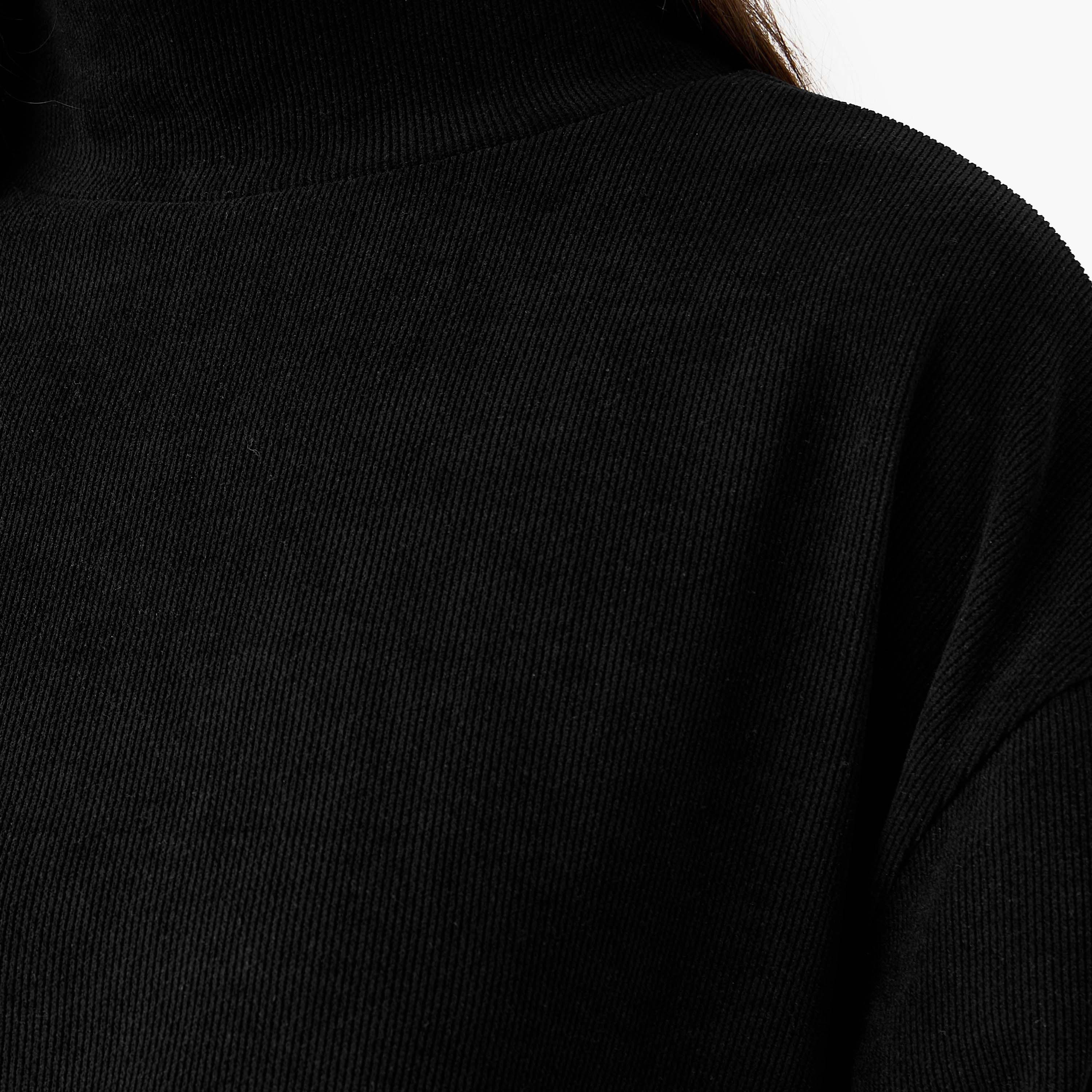 بلوزة بقصة عادية وياقة عالية-women-clothing-coordsets-image-2