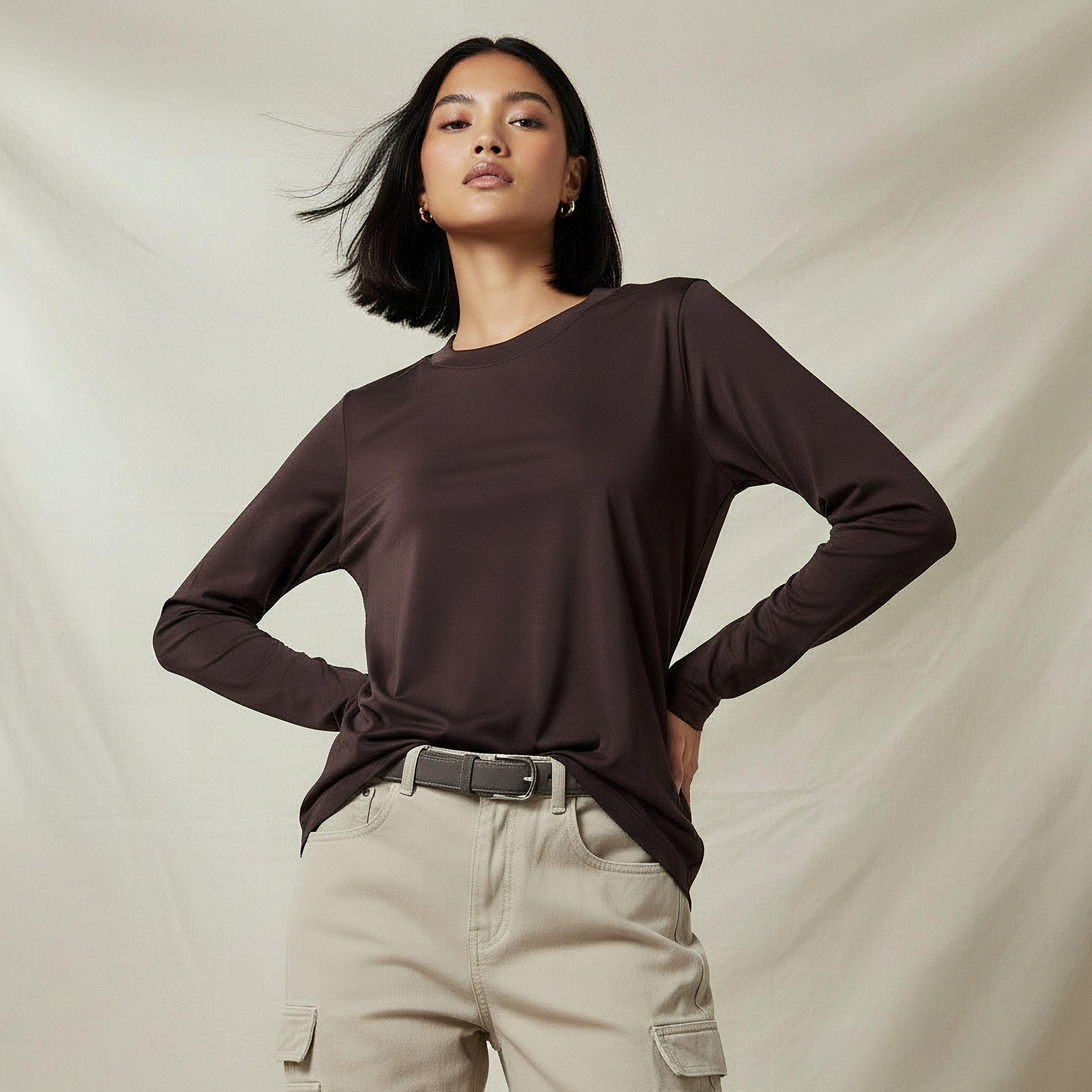تيشيرت طويل بقصة عادية وتفاصيل فتحة-women-clothing-tshirts-image-1