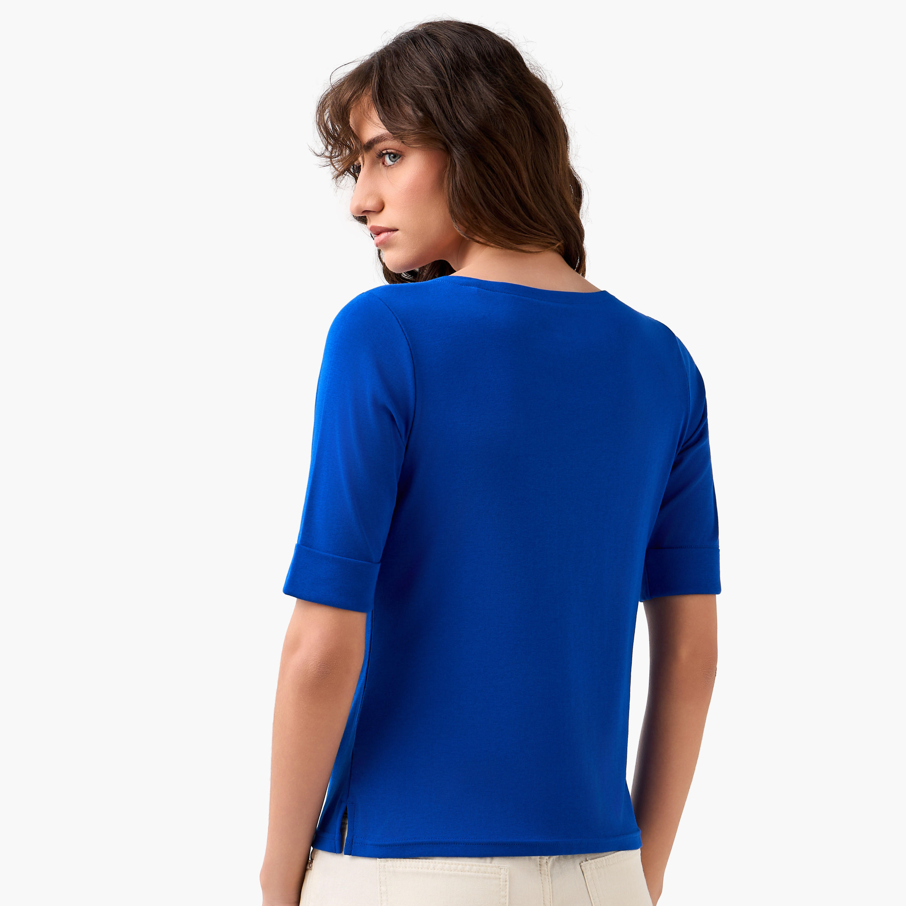 تيشيرت بقصة عادية وياقة قارب-women-clothing-tshirts-image-4