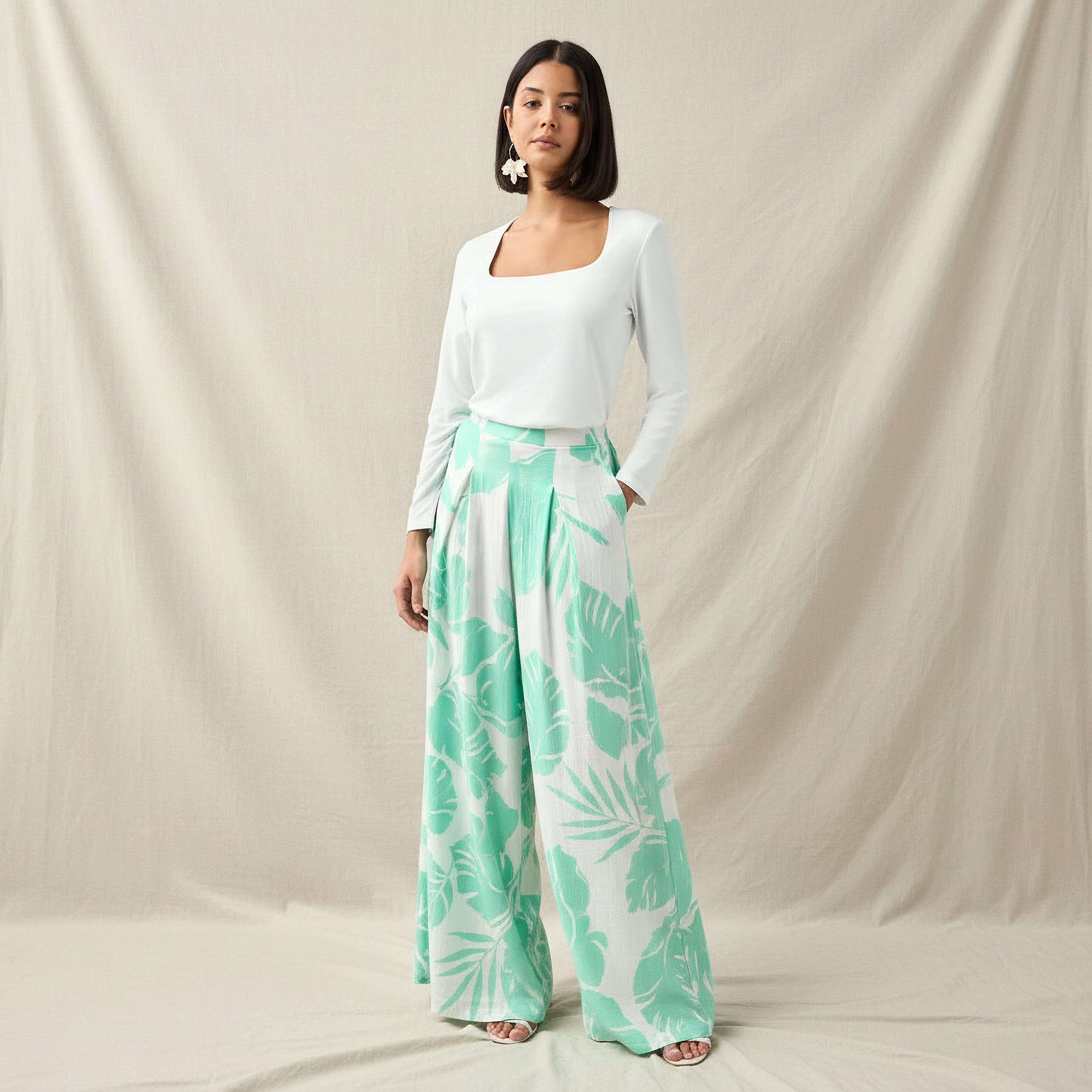 تيشيرت برقبة مربعة وقصة عادية-women-clothing-tshirts-image-1