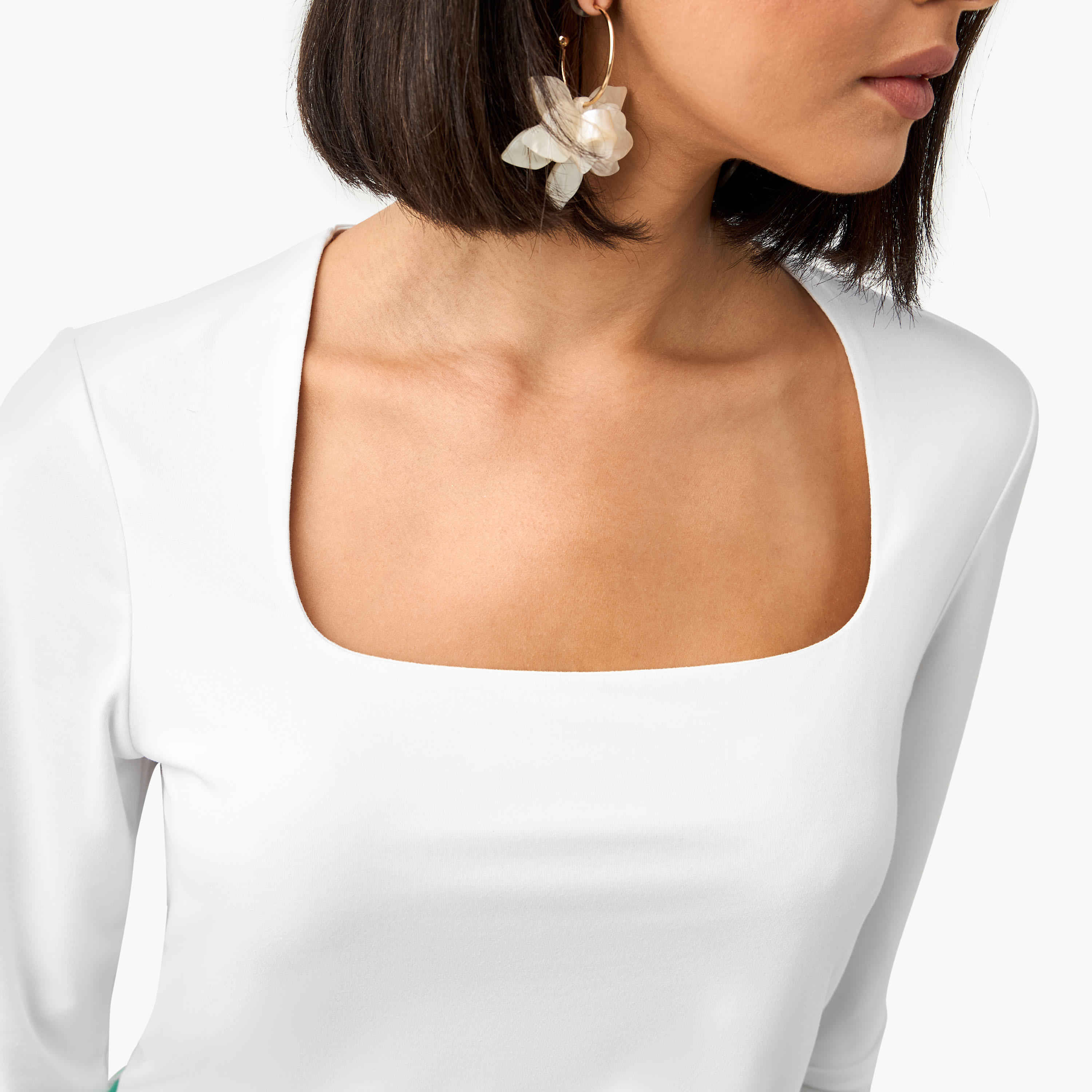 تيشيرت برقبة مربعة وقصة عادية-women-clothing-tshirts-image-5
