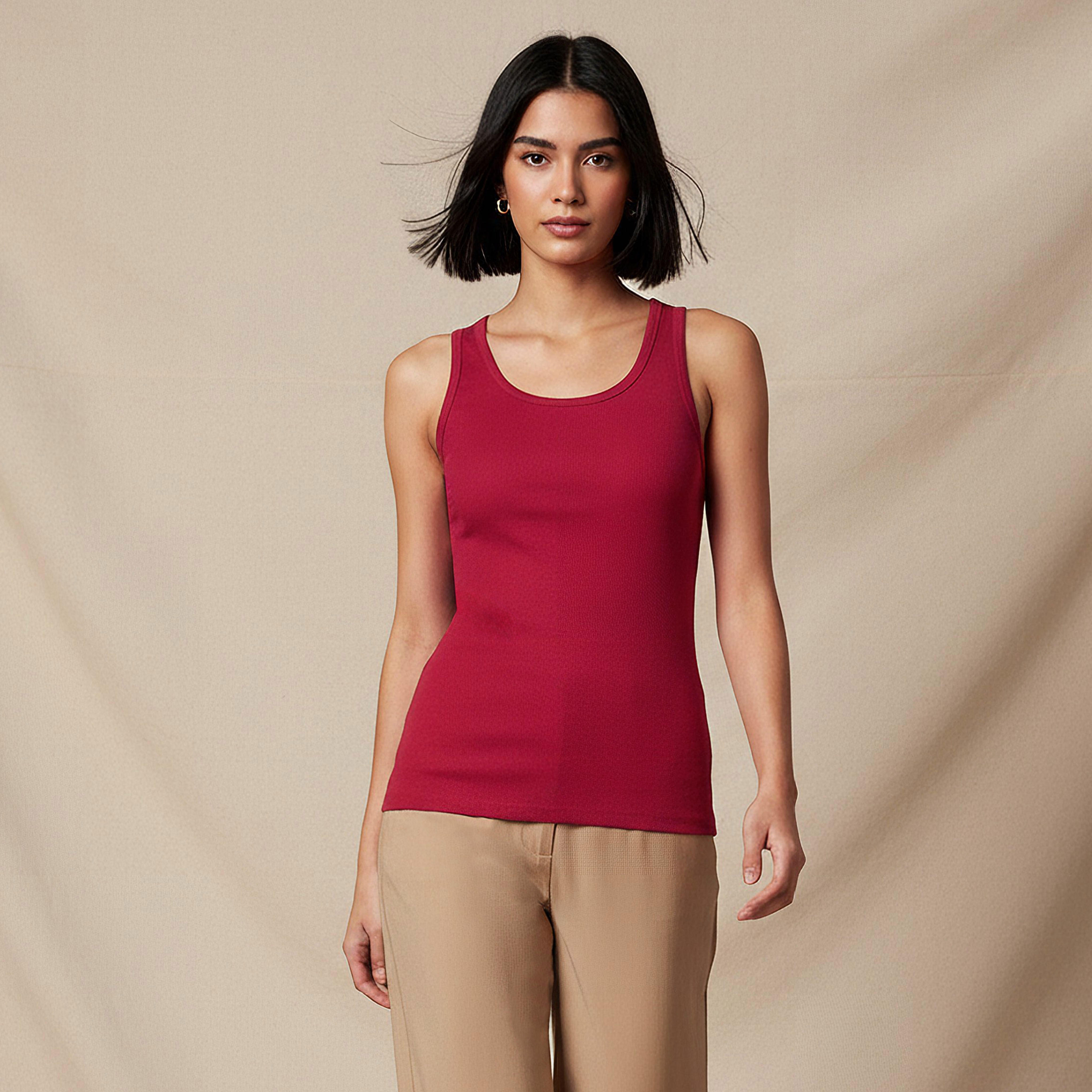 بلوزة تانك بقصة سليم وتصميم مضلّع-women-clothing-tshirts-image-1