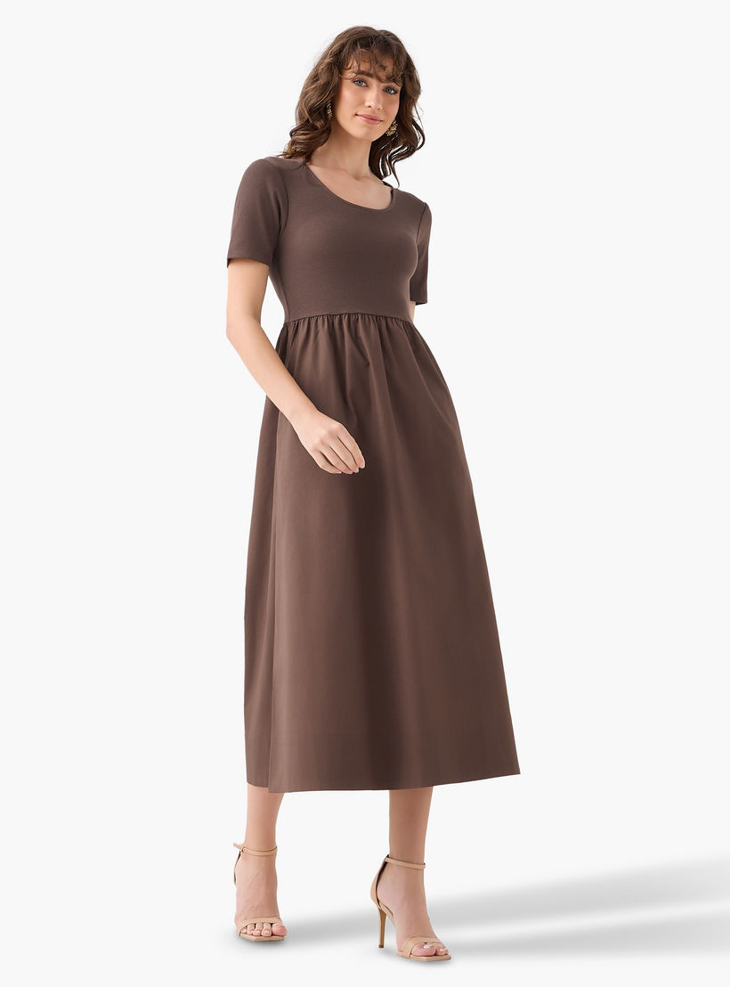 فستان ميدي بقصة إيه لاين بملمس مضلّع-women-clothing-dresses-image-5