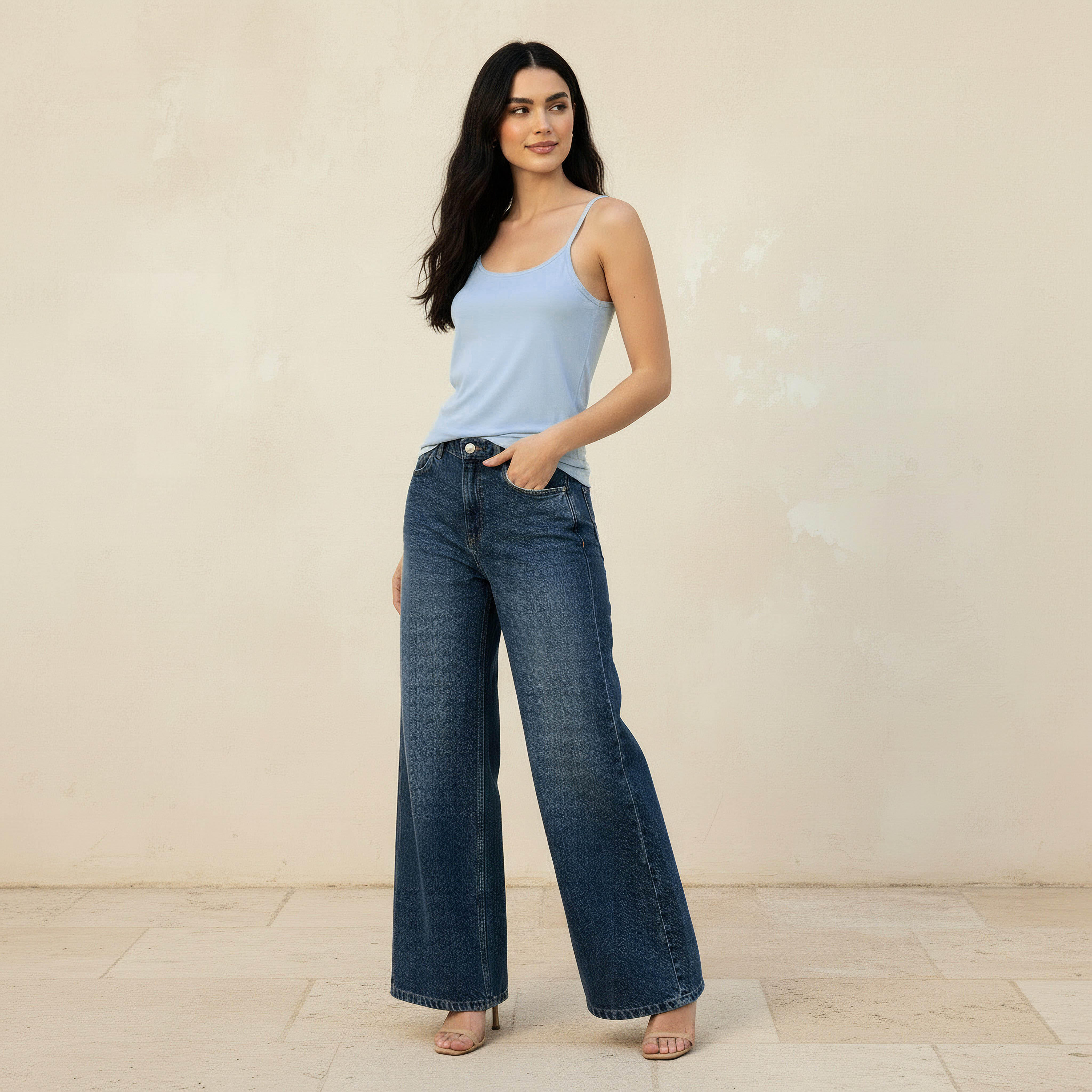 بلوزة تانك بقصة سليم وحمالات رفيعة-women-clothing-tshirts-image-3