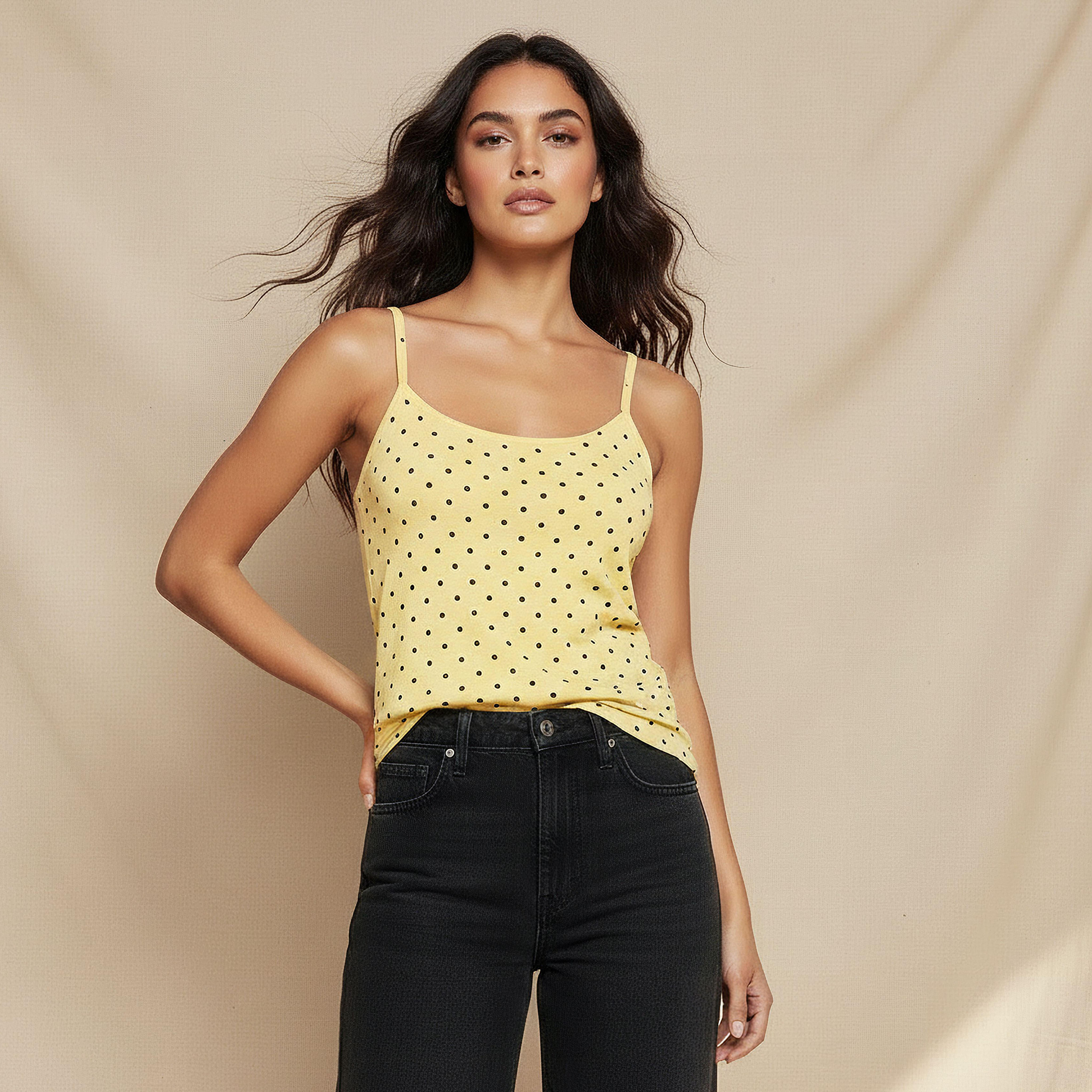 بلوزة بقصة سليم وحمالات رفيعة وطبعات منقطة للنساء-women-clothing-tshirts-image-5