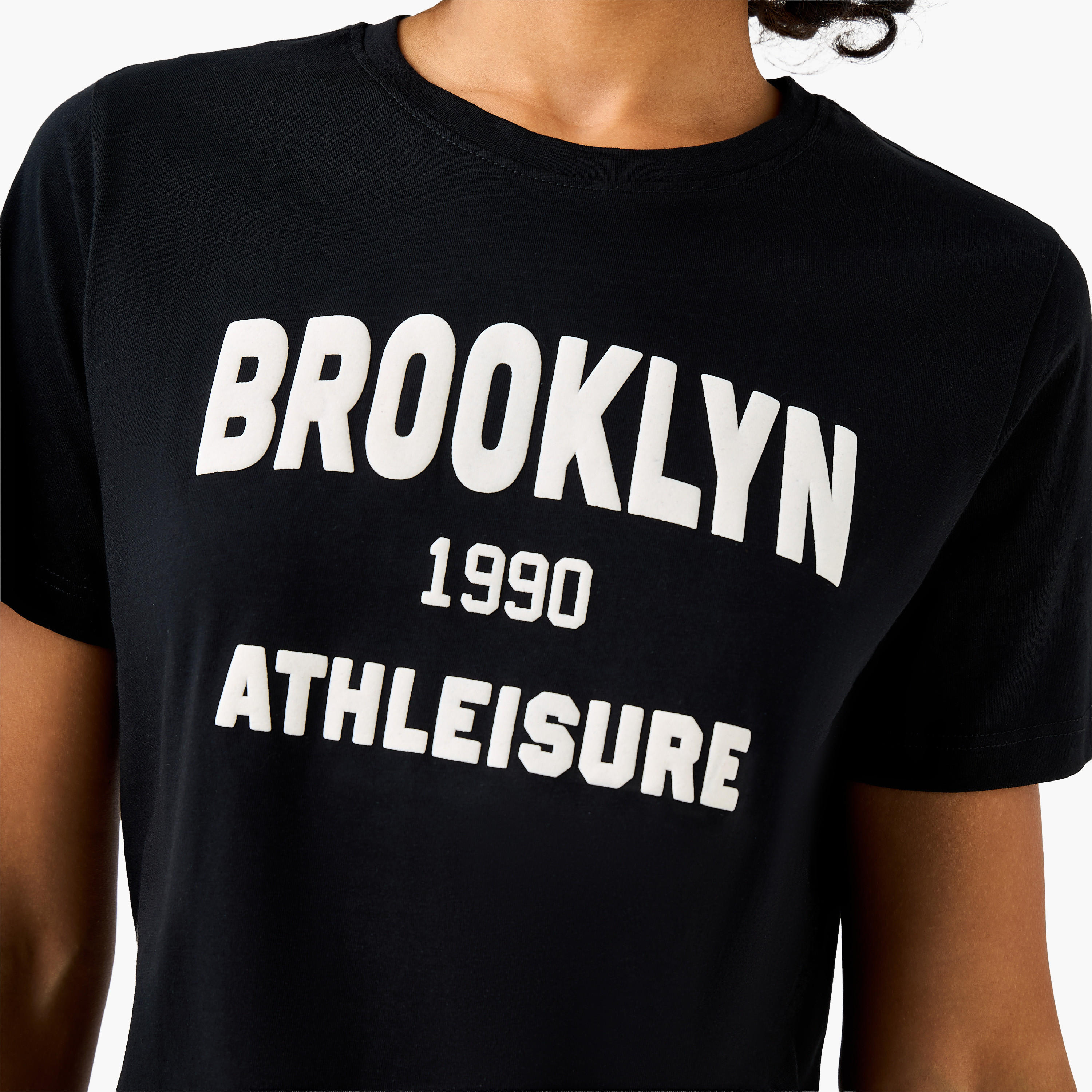 تيشيرت قطن بقصة عادية وطبعات-women-clothing-tshirts-image-2