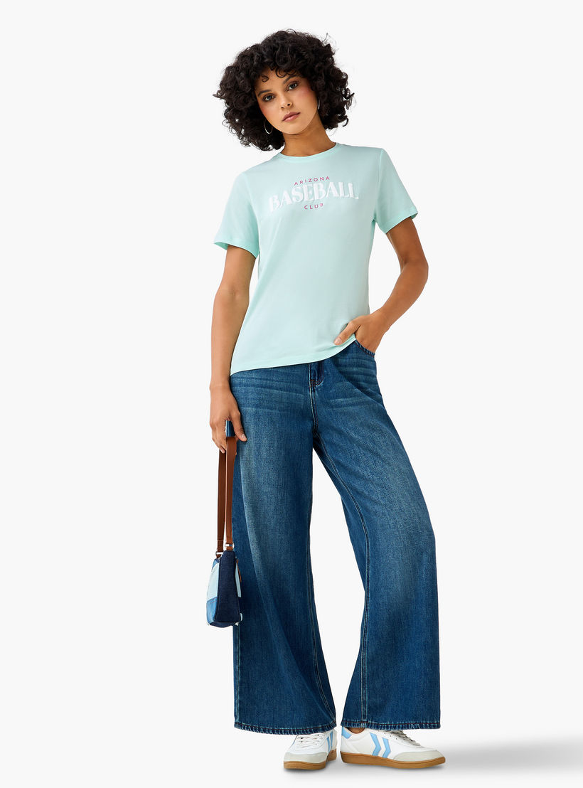 تيشيرت قطن بقصة عادية وطبعات-women-clothing-tshirts-image-2