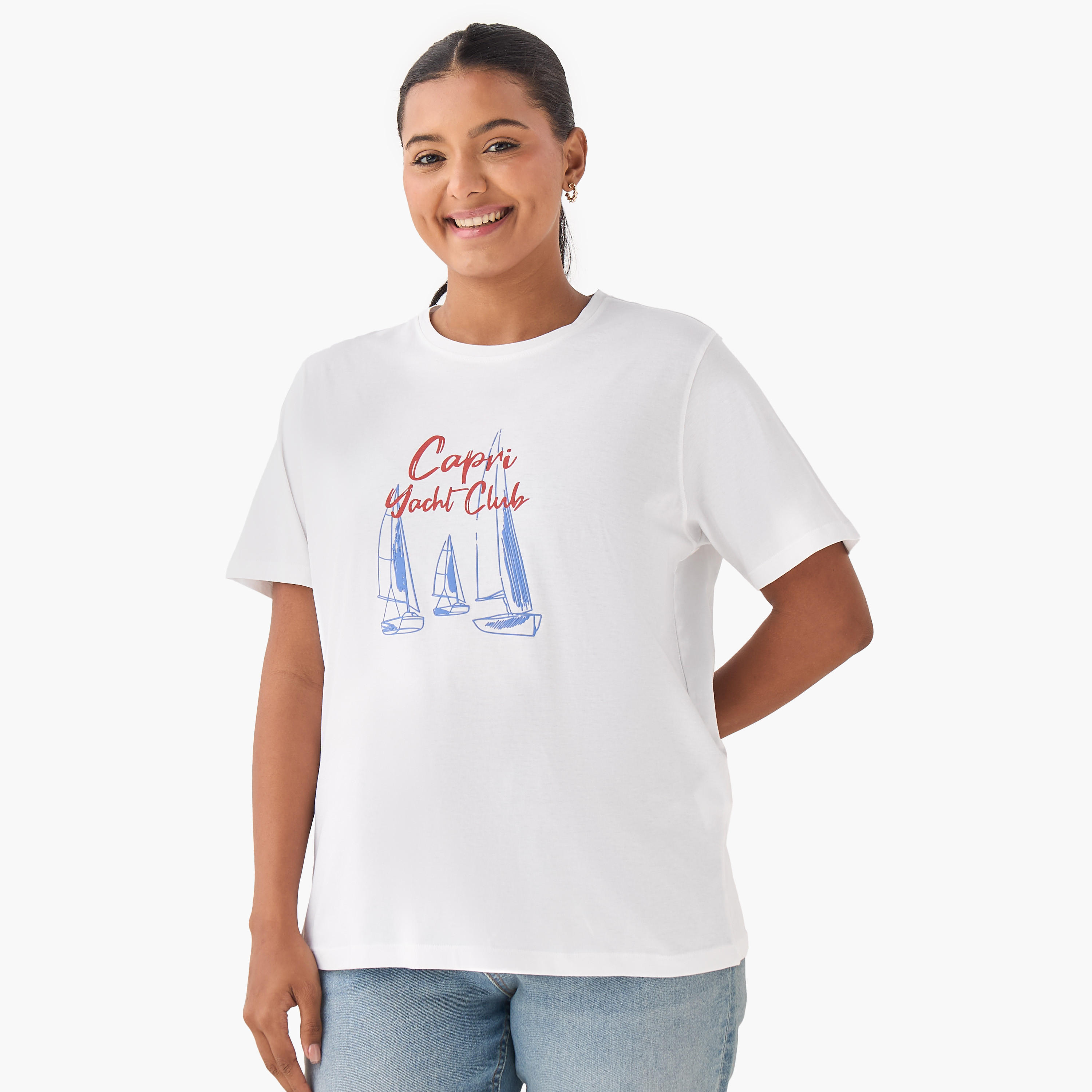 تيشيرت قطن بقصة عادية بطبعات جرافيك-women-clothing-tshirts-image-5