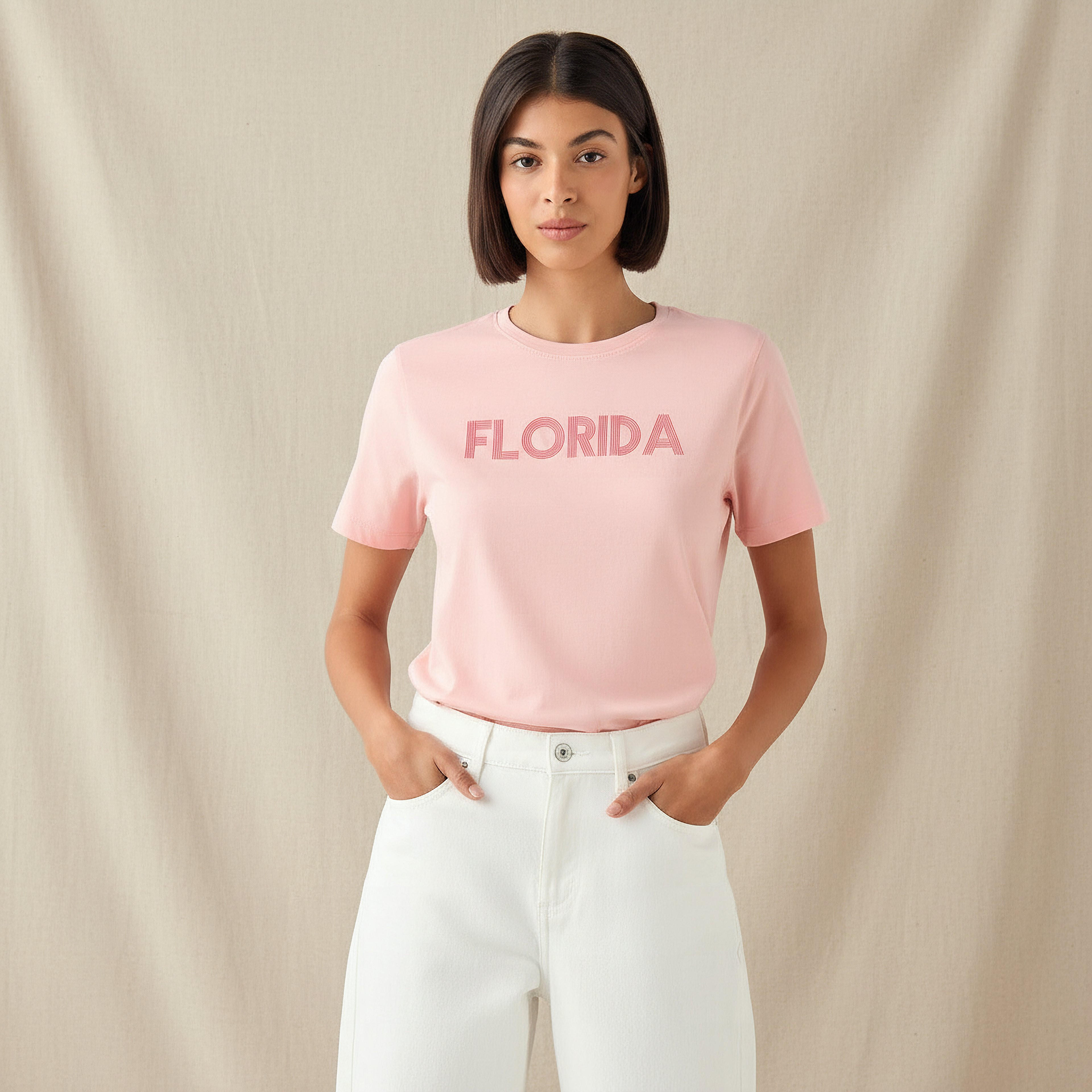 تيشيرت قطن بقصة عادية بطبعات تايبوجرافيك-women-clothing-tshirts-image-6