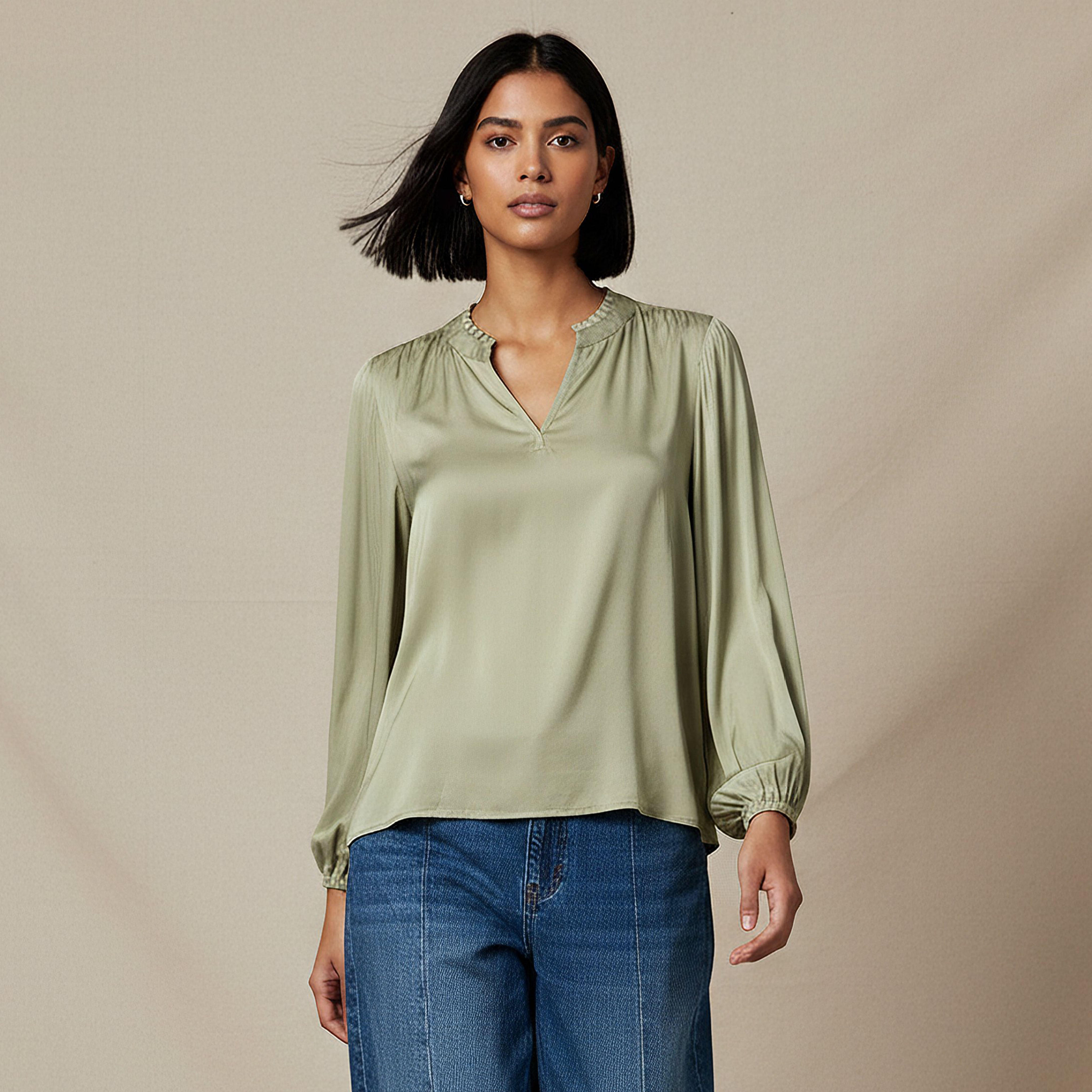 بلوزة فيسكوز بقصة عادية وتفاصيل كشكش-women-clothing-shirtsandblouses-blouses-image-1