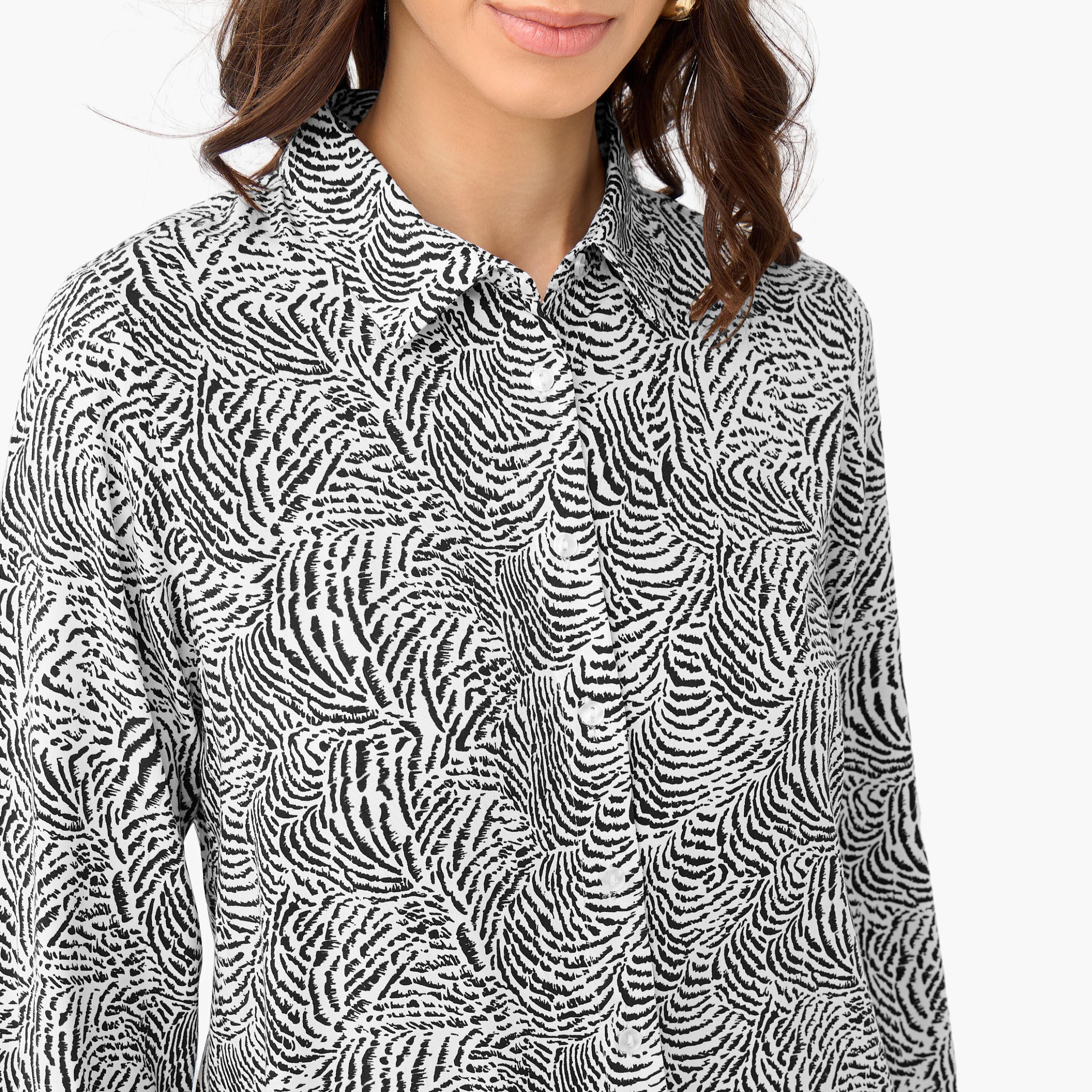 قميص فيسكوز بقصة عادية وطبعات-women-clothing-shirtsandblouses-shirts-image-4