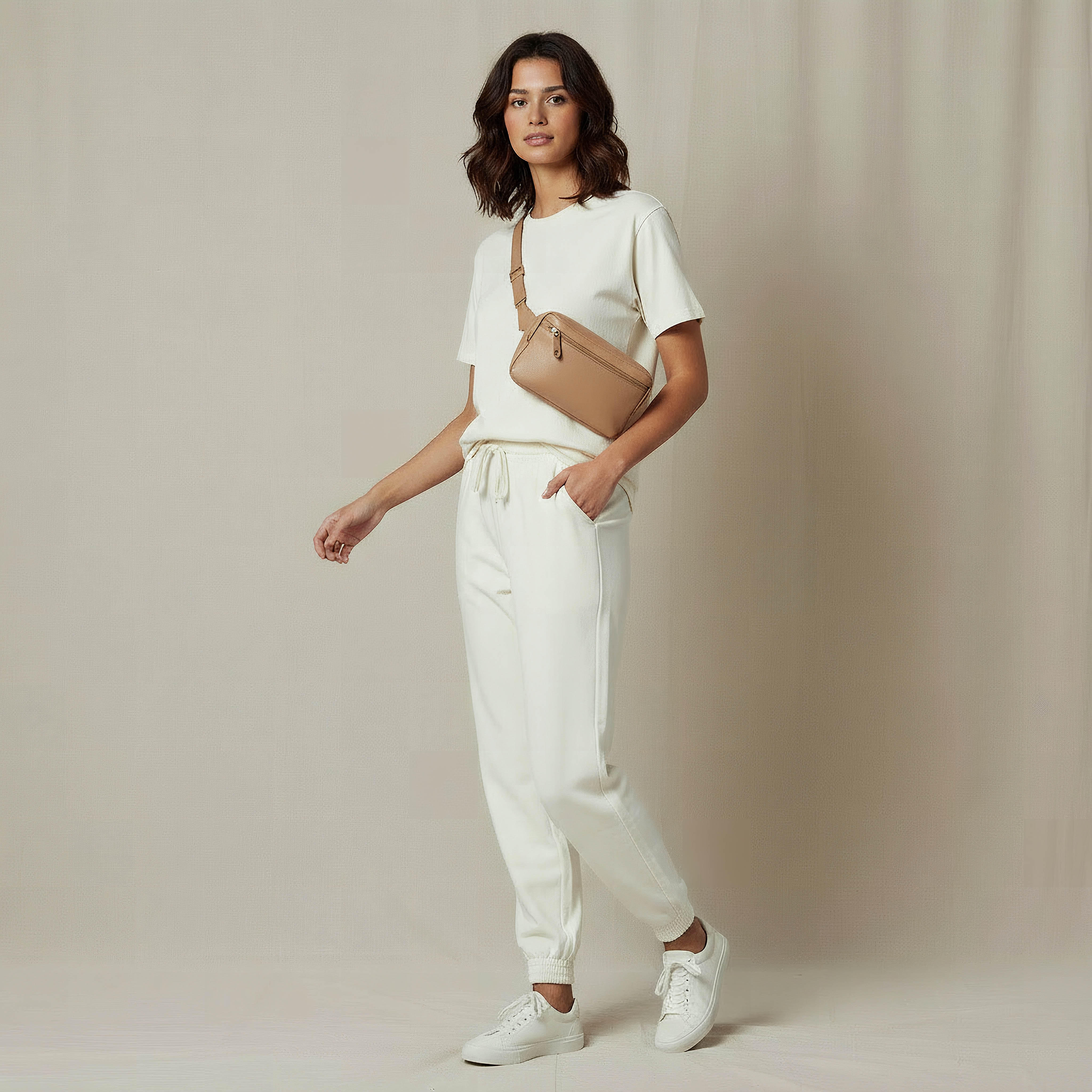 بنطلون رياضي بخصر مرن وقصة عادية وجيوب-women-clothing-bottoms-joggers-image-3