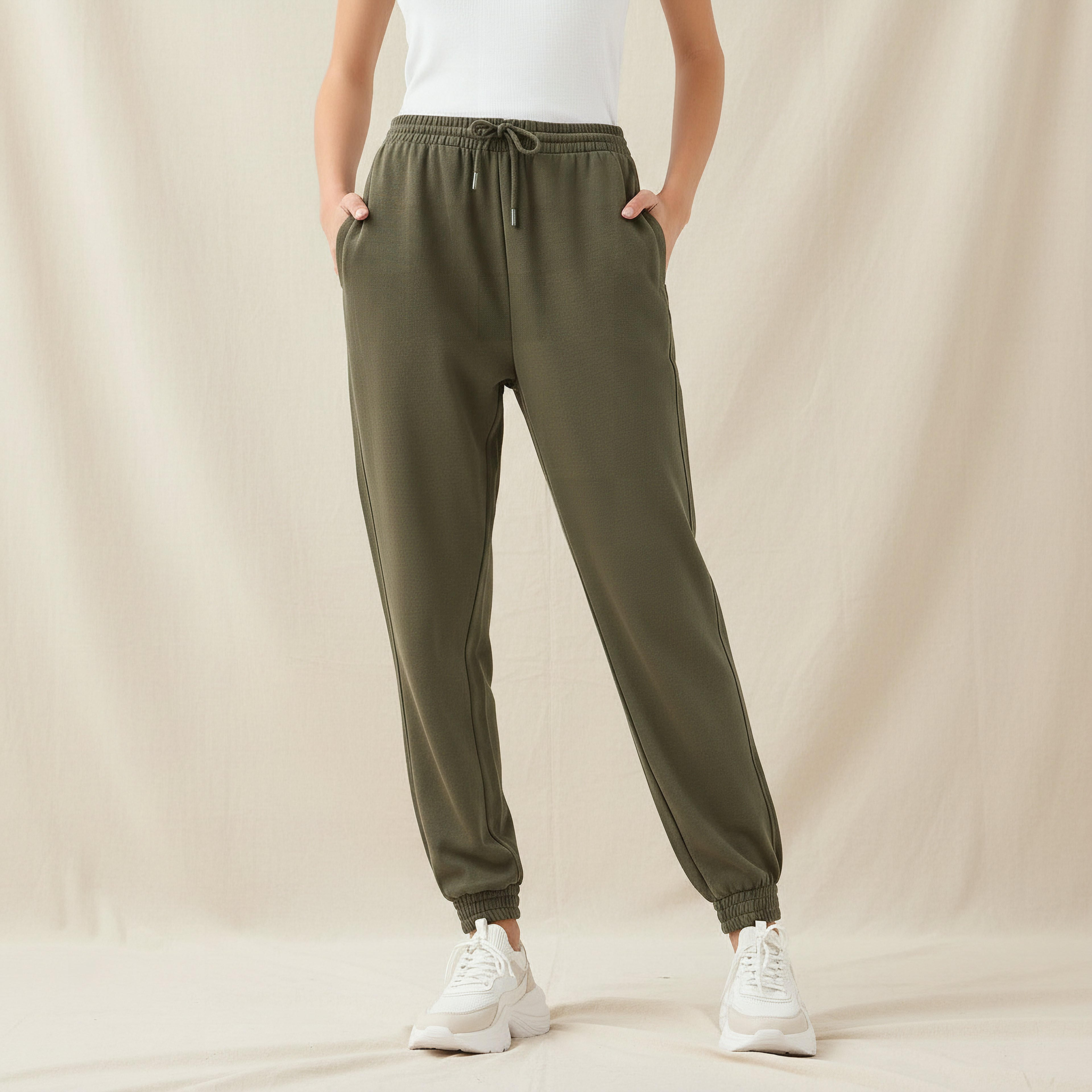 بنطلون رياضي بقصّة عادية وخصر مرن وجيوب-women-clothing-bottoms-joggers-image-1