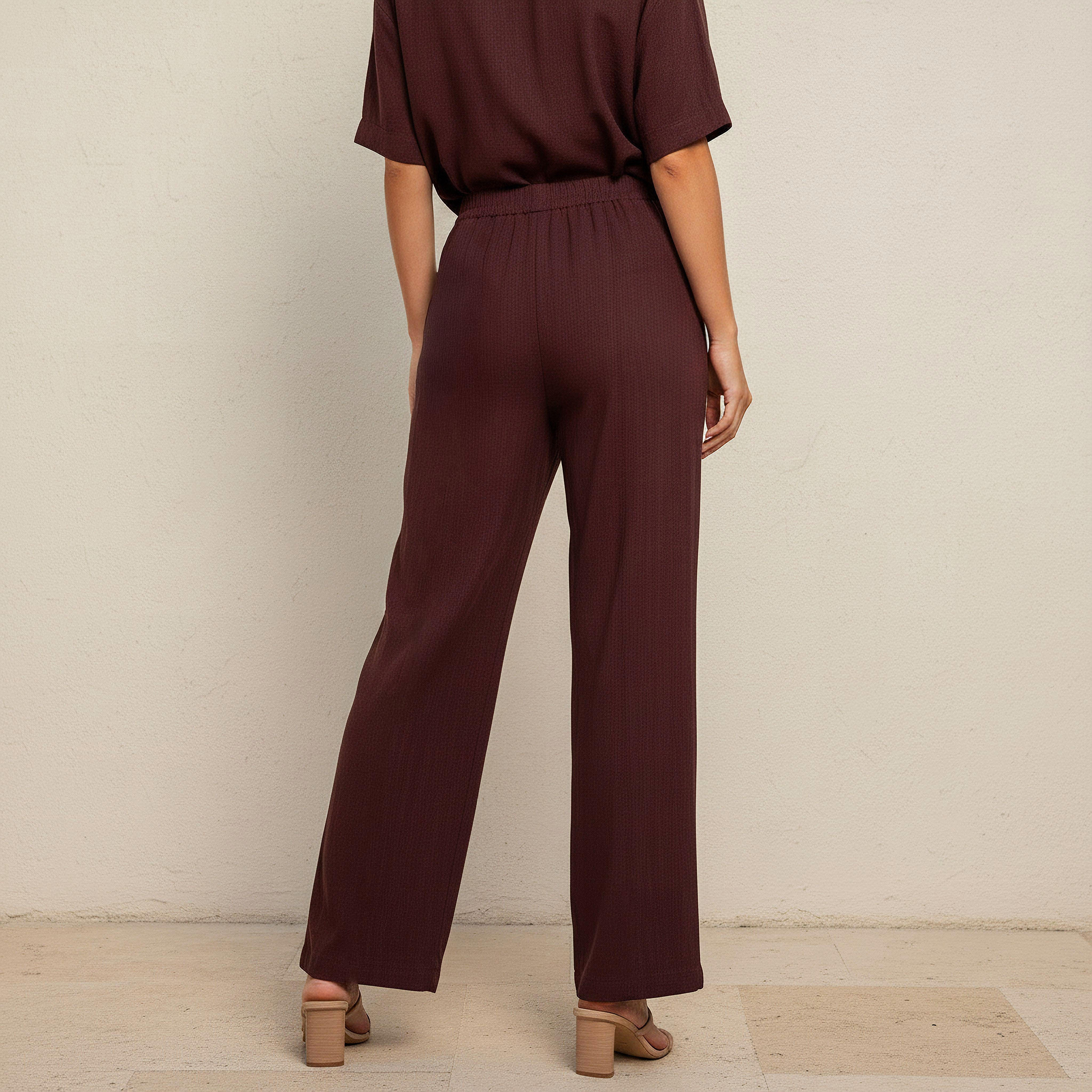 بنطلون واسع الساقين بتفاصيل كسرات وخصر مطاطي-women-clothing-bottoms-trousers-image-4