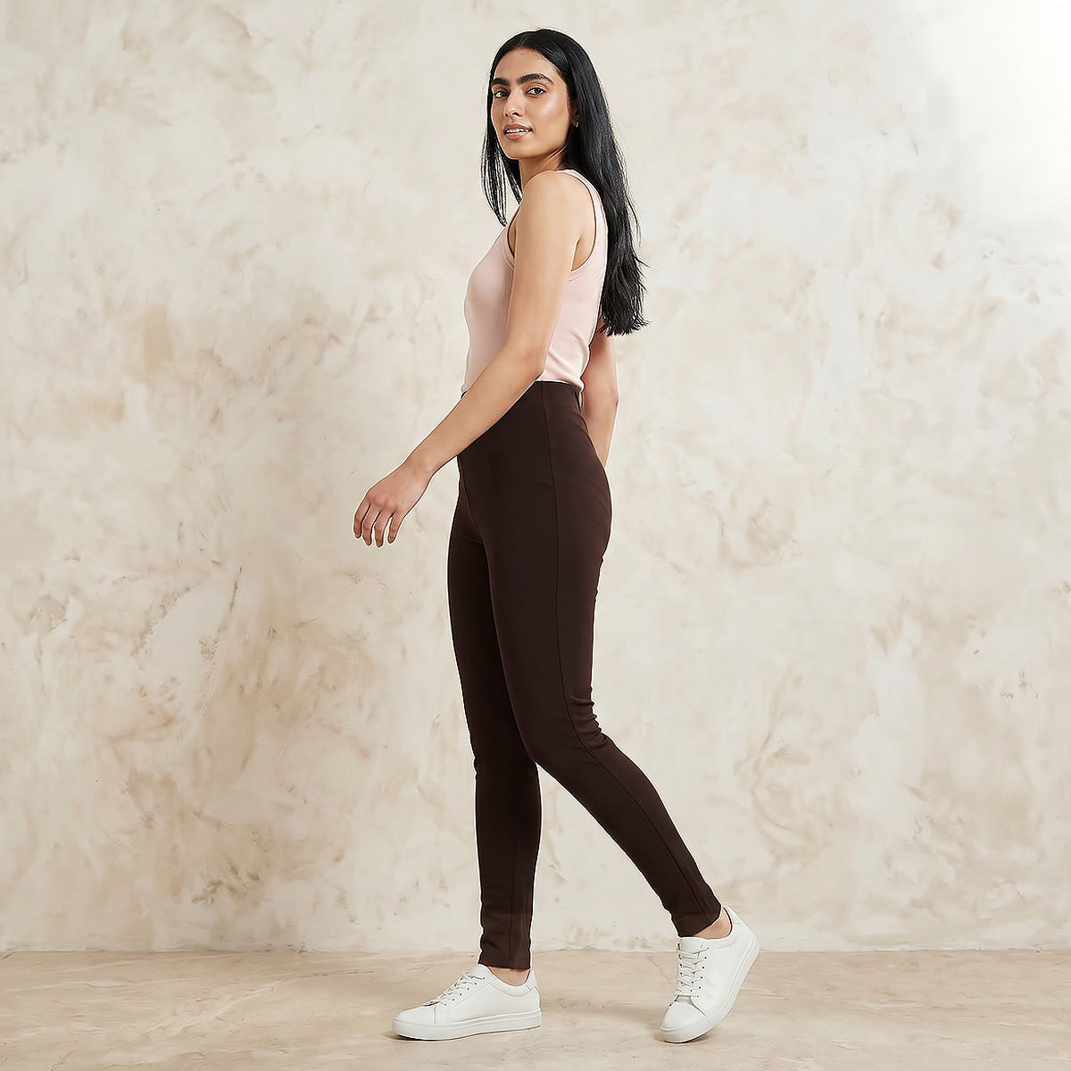 بنطلون ليقنز بخصر مرتفع-women-clothing-bottoms-leggings-image-3