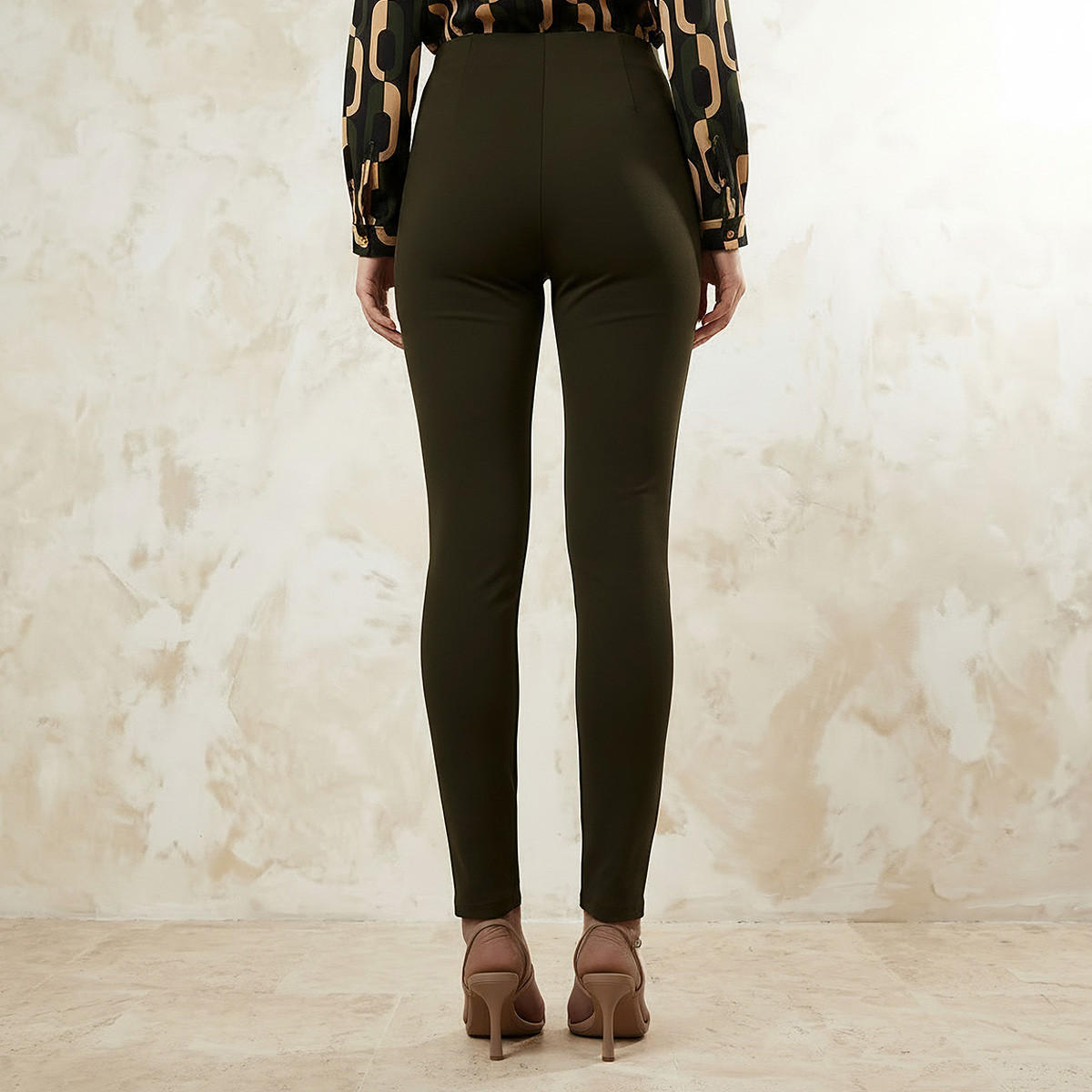 بنطلون ليقنز بخصر مرتفع-women-clothing-bottoms-leggings-image-4