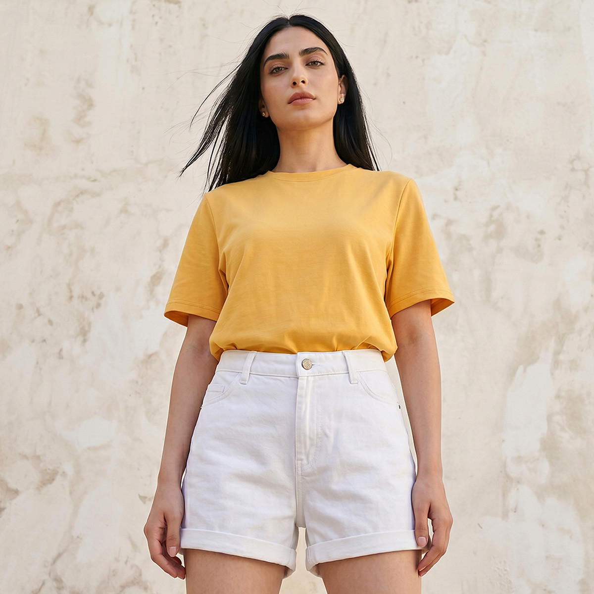 تيشيرت بقصة مريحة وياقة ضيقة-women-clothing-tshirts-image-1