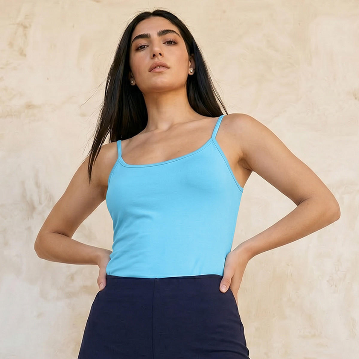 بلوزة كامي بحمالات رفيعة للنساء-women-clothing-tshirts-image-1