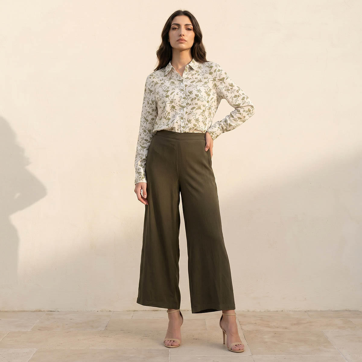 بنطلون بالازو واسع الساق بخصر مرن من سبلاش بيسك-women-clothing-bottoms-trousers-image-3