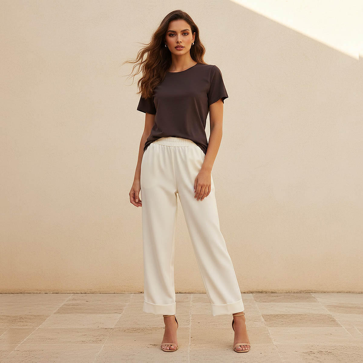 تيشيرت بقصة عادية وياقة ضيقة-women-clothing-tshirts-image-3