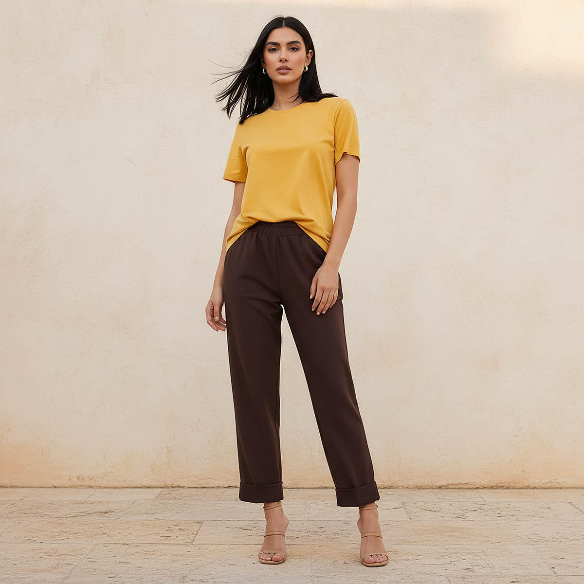 تيشيرت بقصة عادية وياقة ضيقة-women-clothing-tshirts-image-3