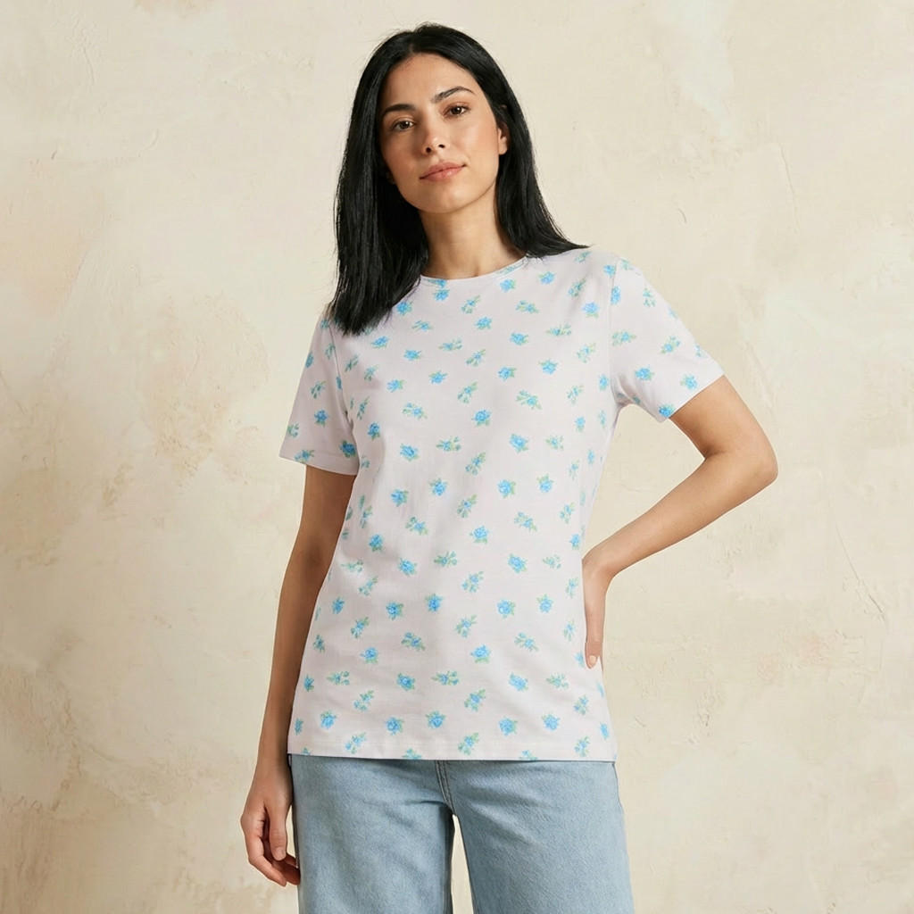 تيشيرت بقصّة سليم وطبعات زهرية-women-clothing-tshirts-image-1