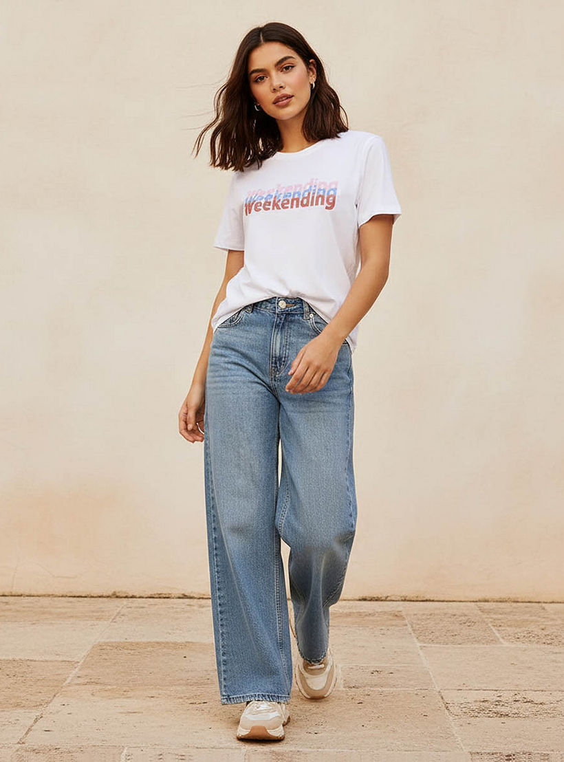 تيشيرت قطن بقصة عادية وطبعات-women-clothing-tshirts-image-3