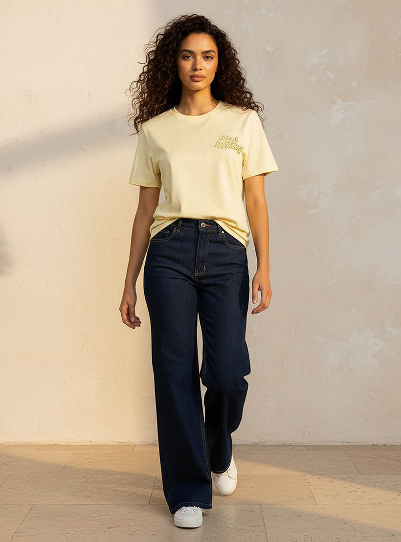 تيشيرت قطن بتطريزات شعار-women-clothing-tshirts-image-3